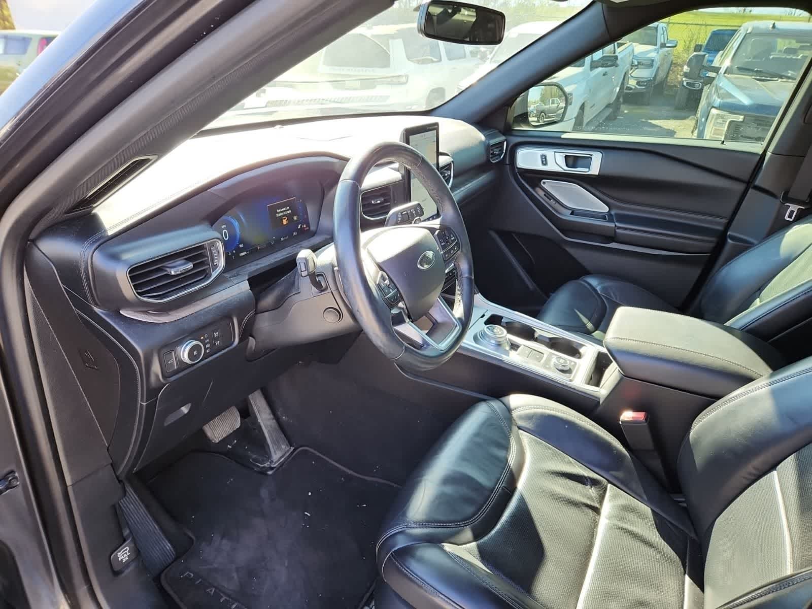 Thumbnail: 2020 Ford Explorer - 13