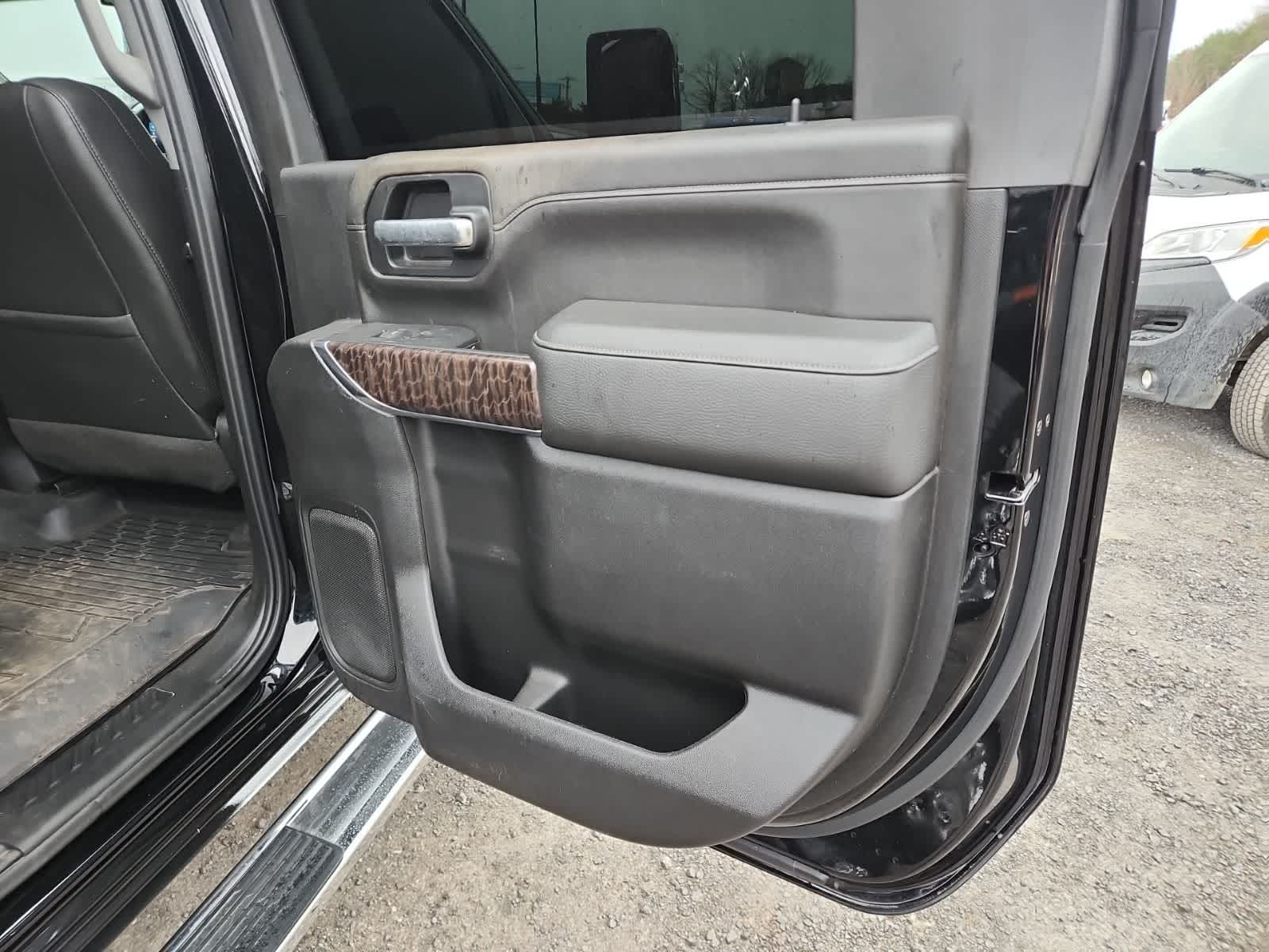 Thumbnail: 2023 GMC Sierra 2500 - 24