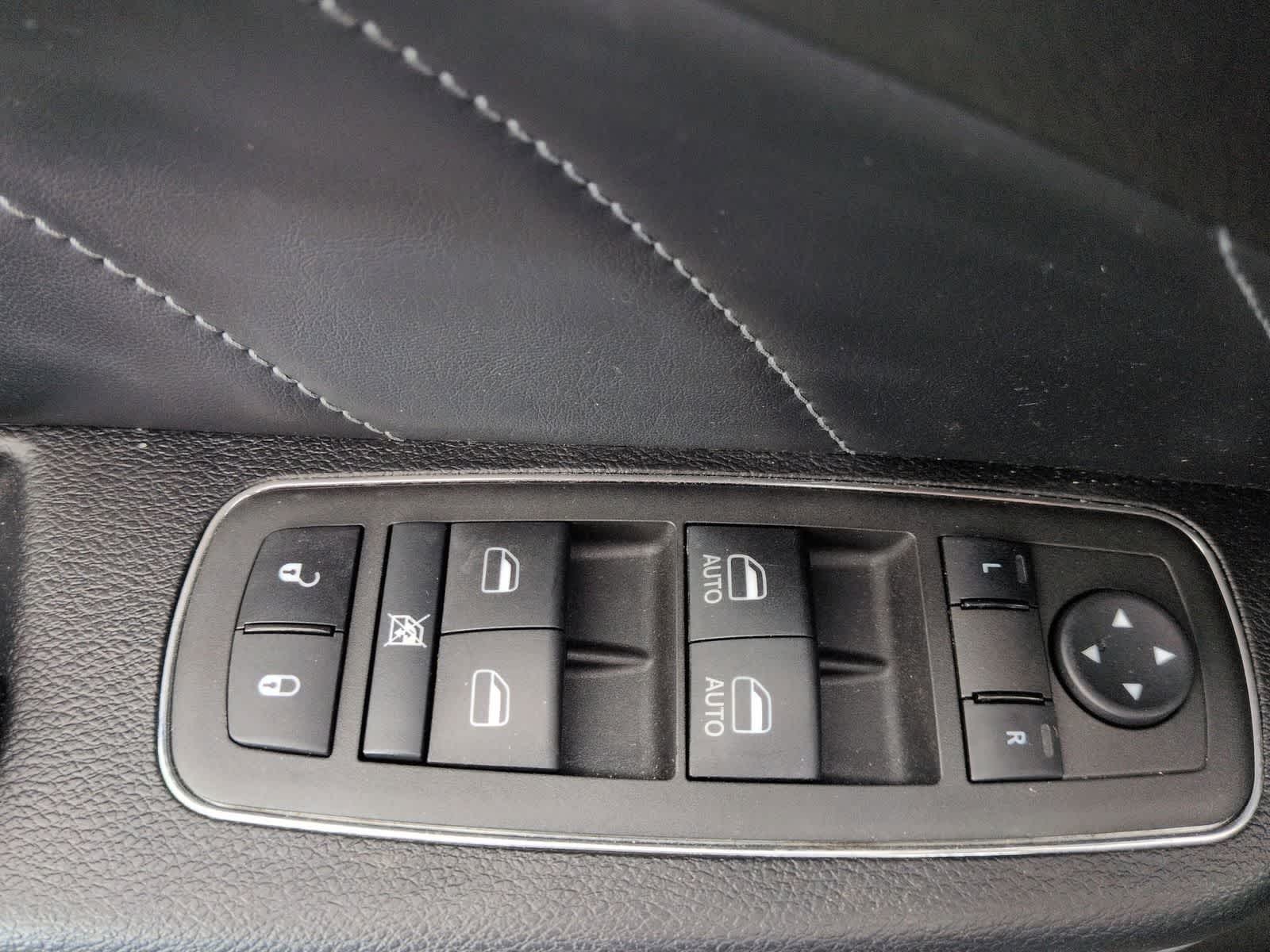 Thumbnail: 2022 Dodge Charger - 17