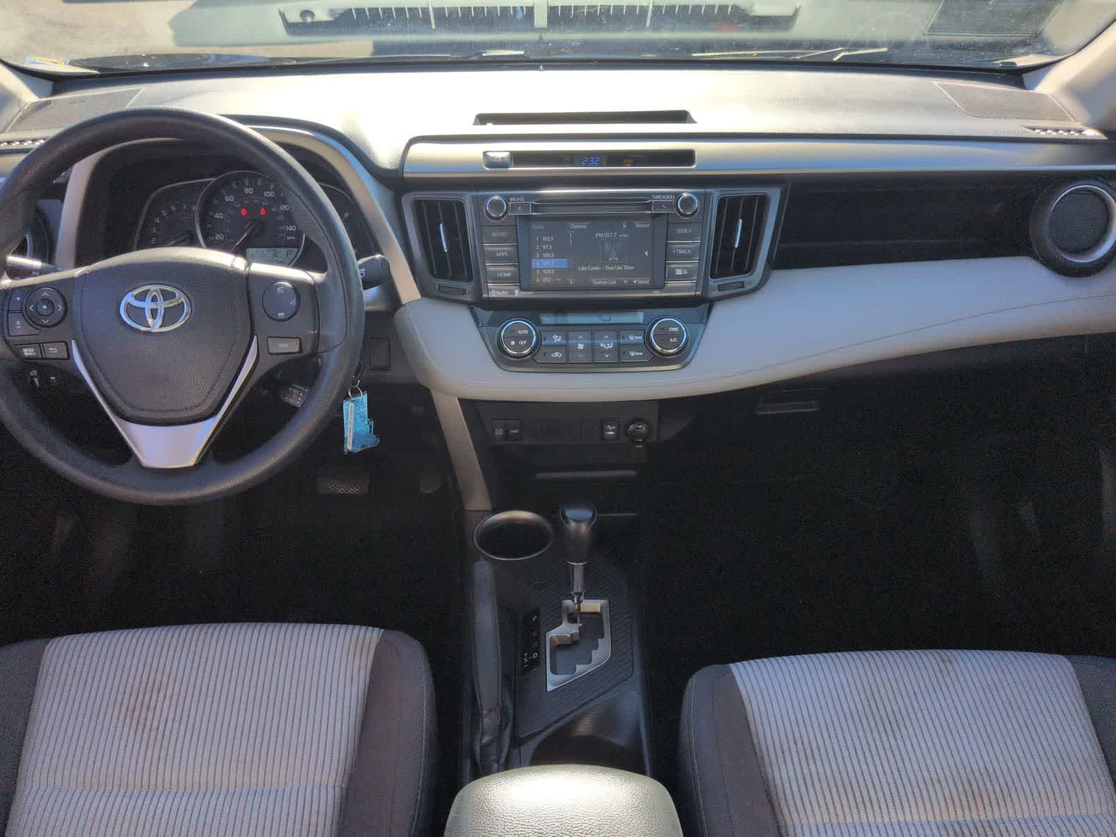 Thumbnail: 2015 Toyota RAV4 - 13