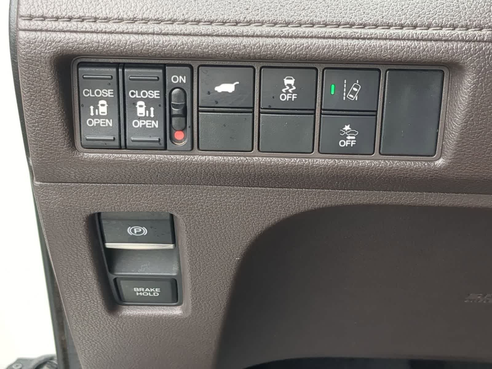 Thumbnail: 2019 Honda Odyssey - 29