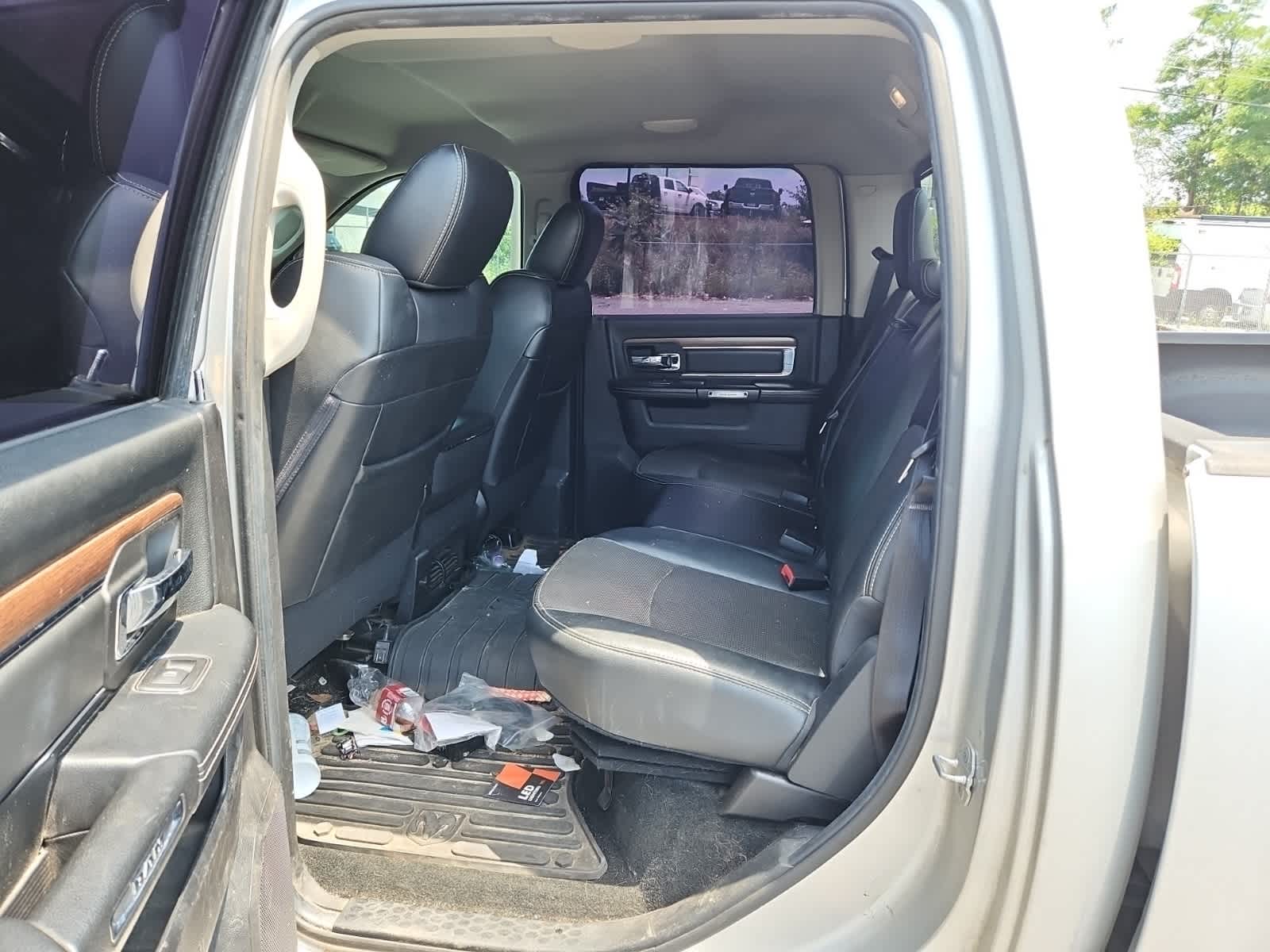 2014 RAM 3500 Laramie 25
