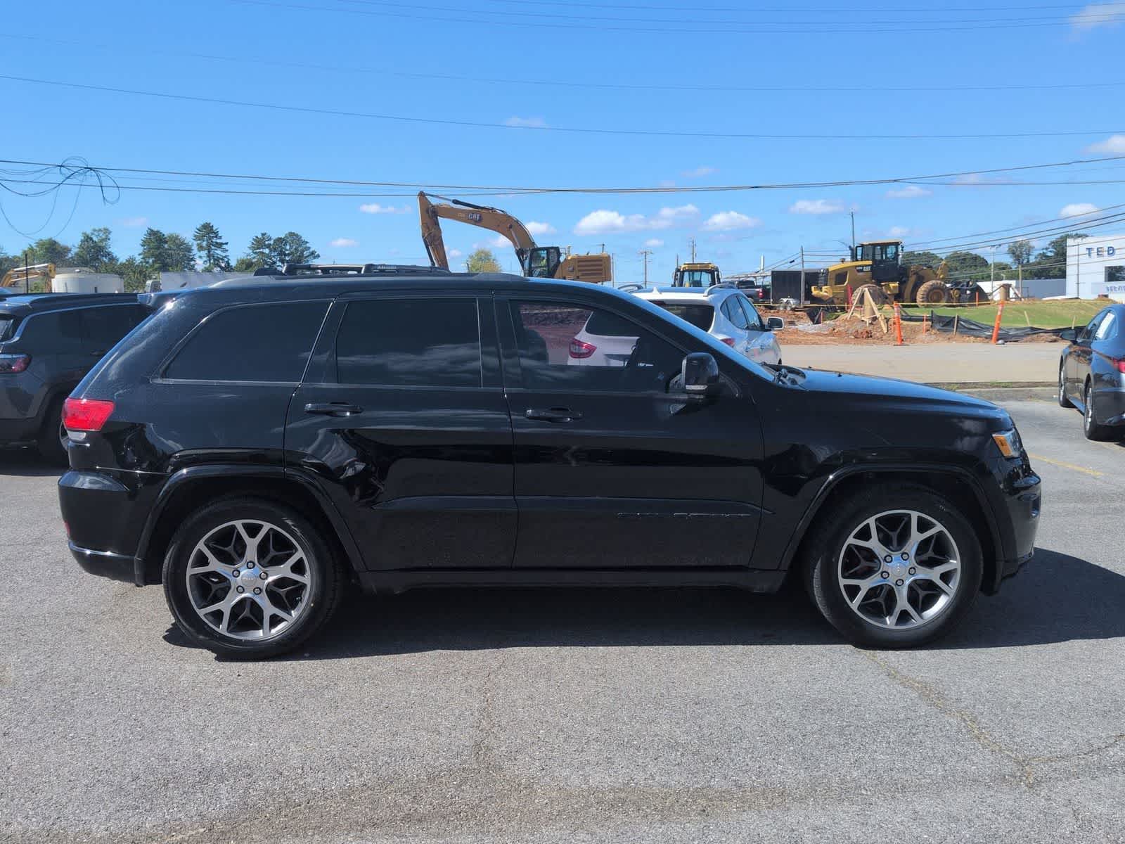 Thumbnail: 2020 Jeep Grand Cherokee - 9