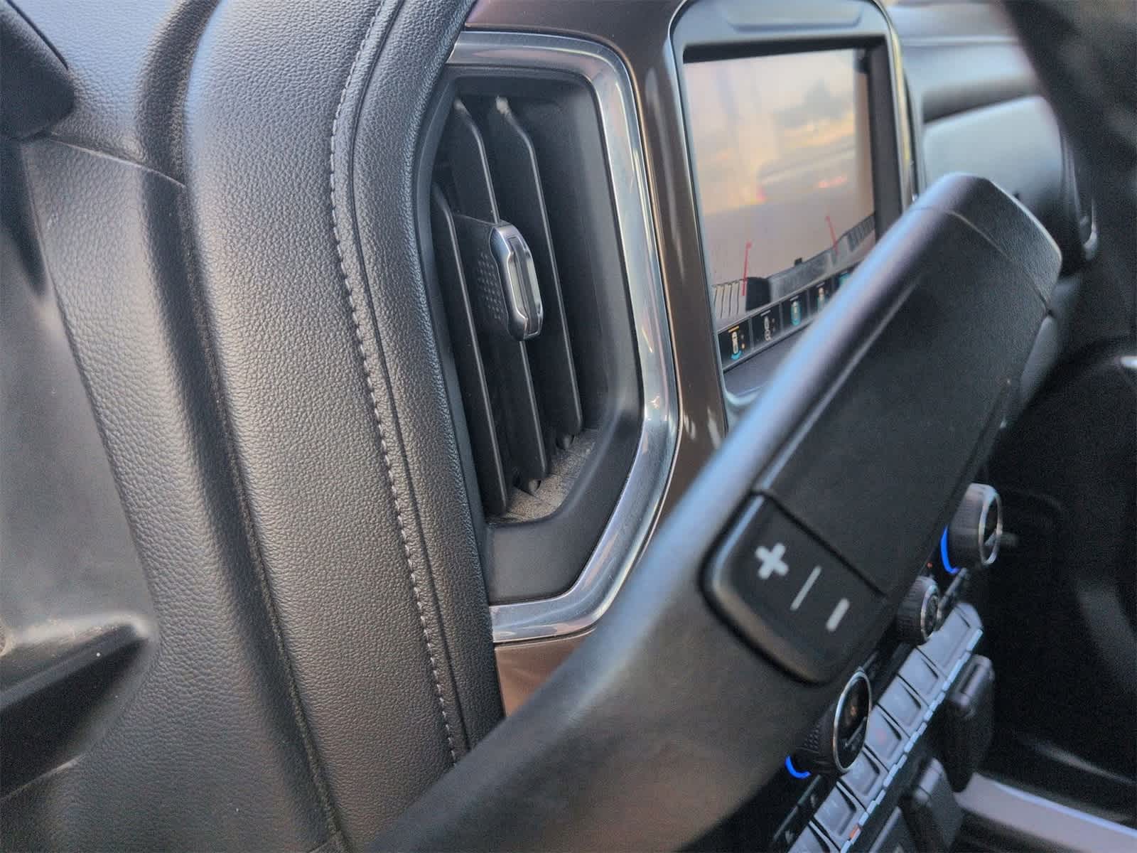 Thumbnail: 2021 Chevrolet Silverado 3500 - 32