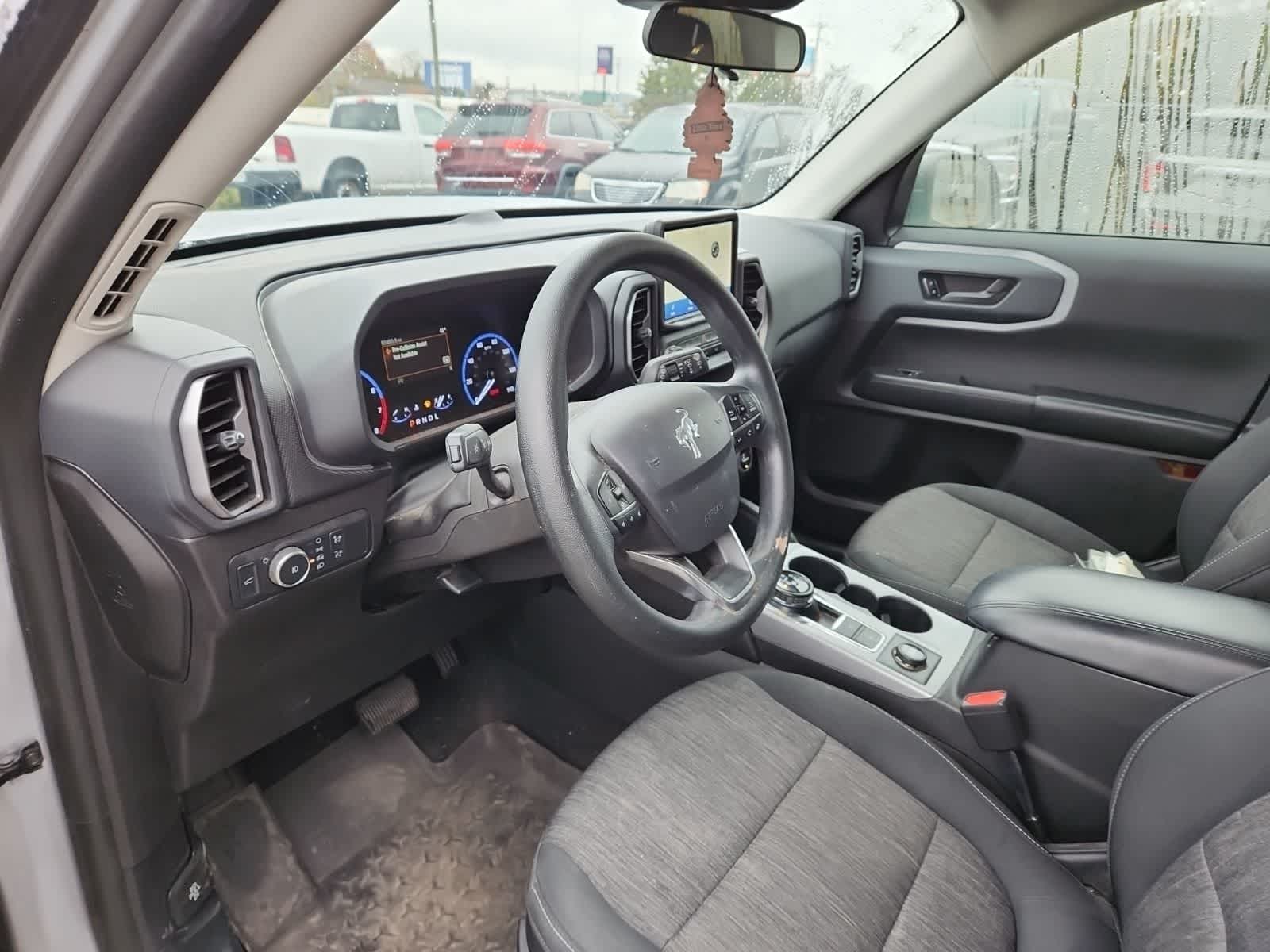 Thumbnail: 2021 Ford Bronco Sport - 13