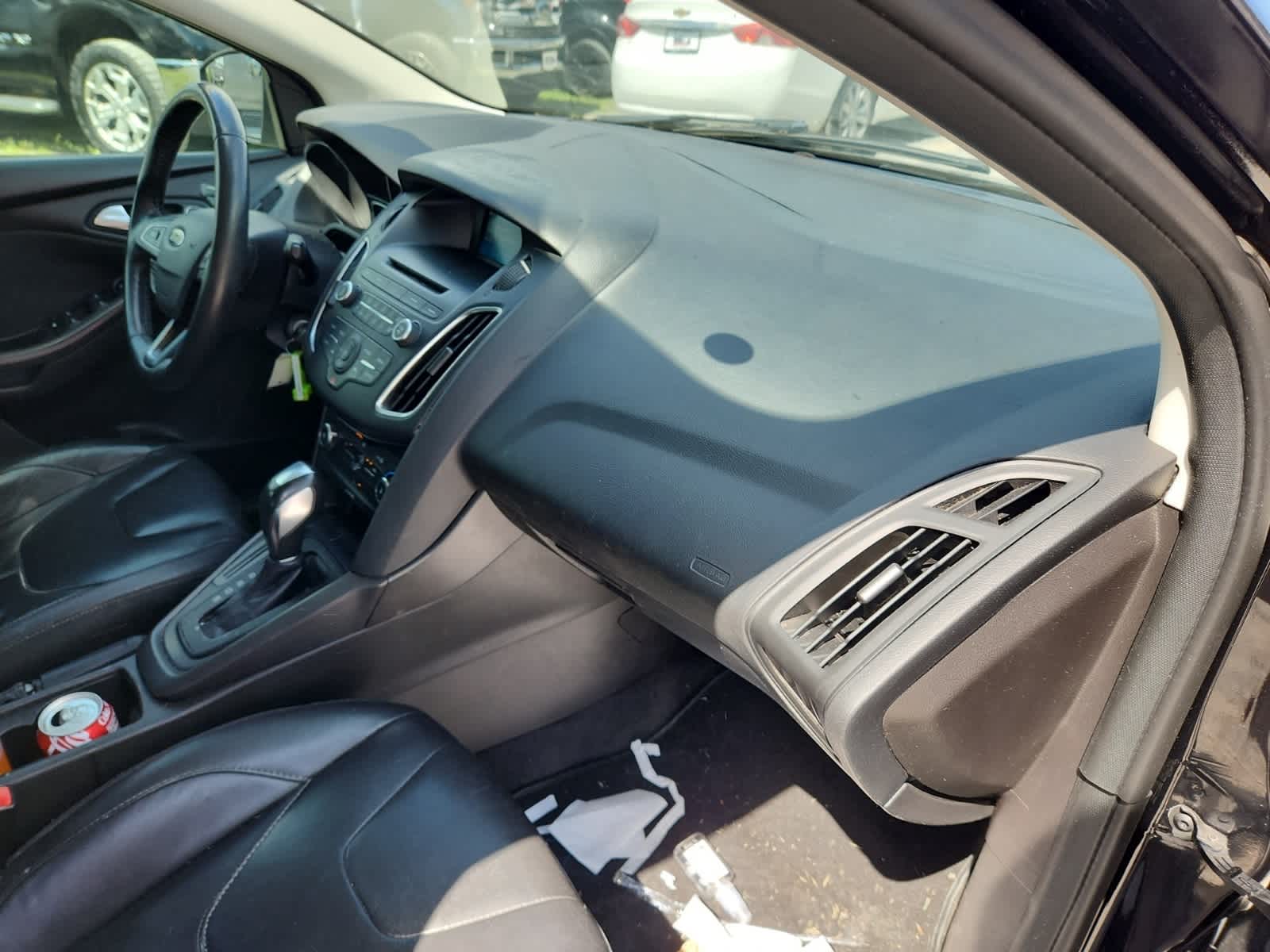 Thumbnail: 2016 Ford Focus - 17