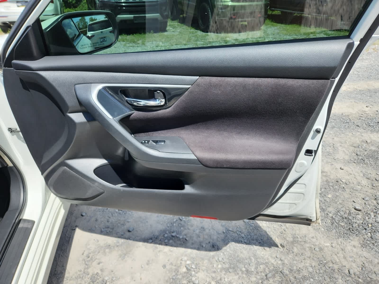 Thumbnail: 2013 Nissan Altima - 22