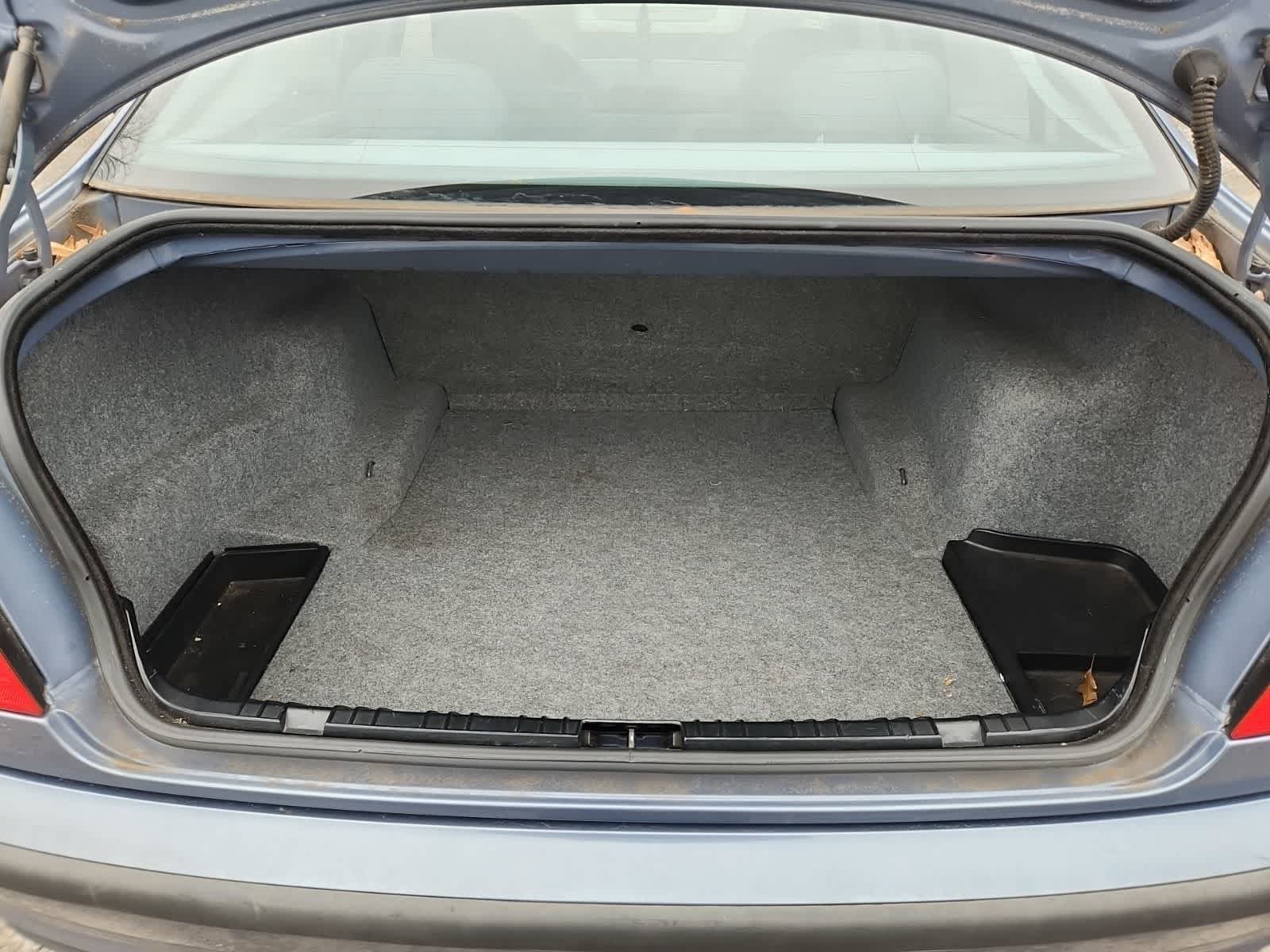 Thumbnail: 2000 BMW 3 Series - 27