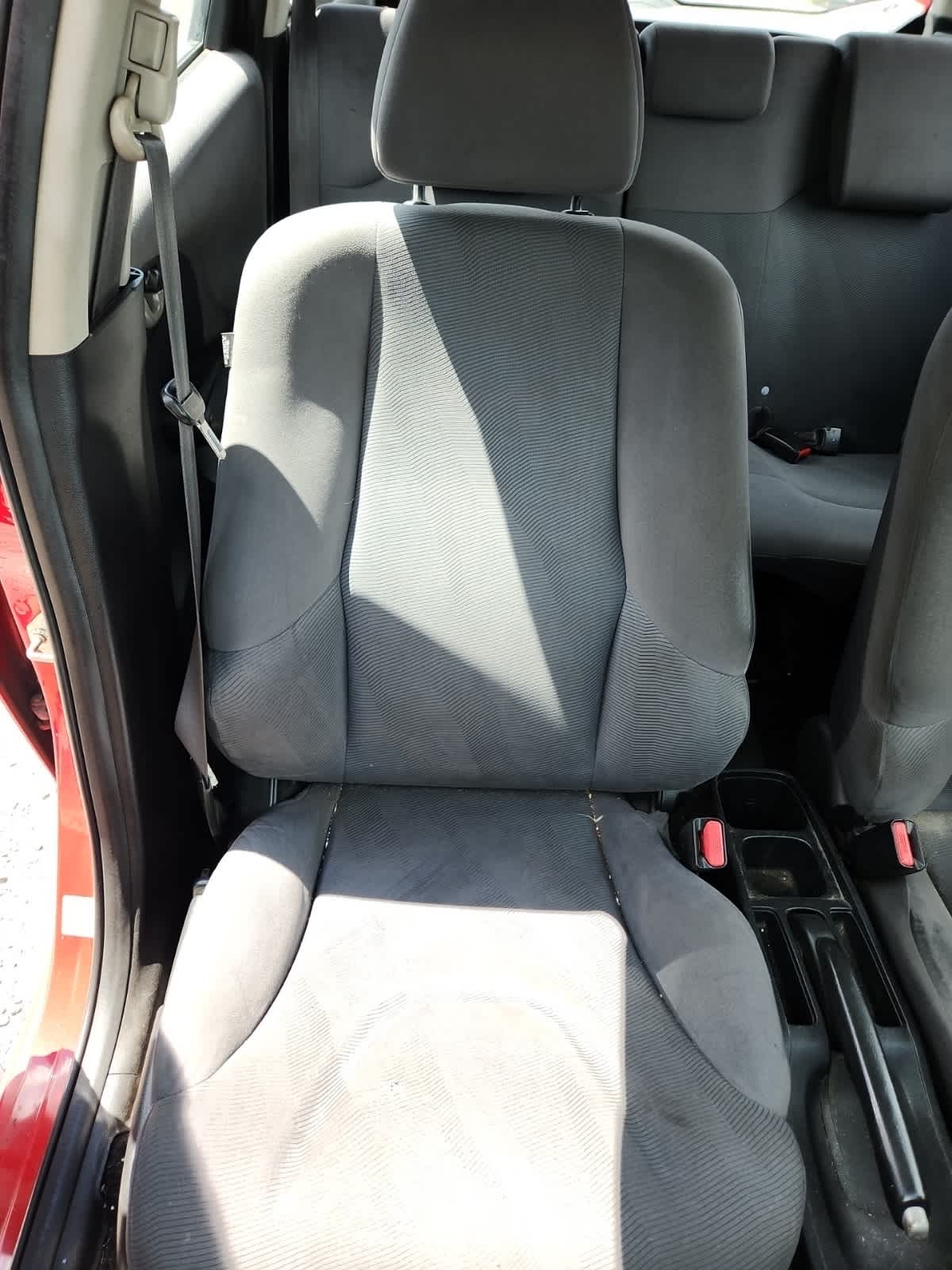 Thumbnail: 2012 Honda Fit - 18