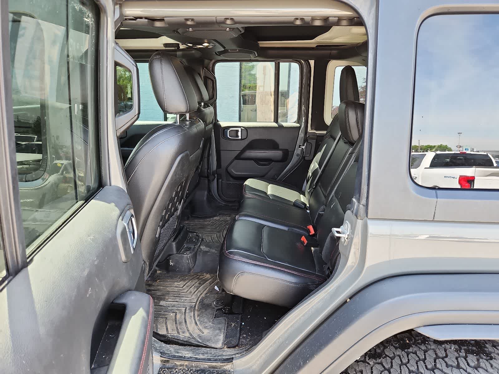 Thumbnail: 2021 Jeep Wrangler - 28