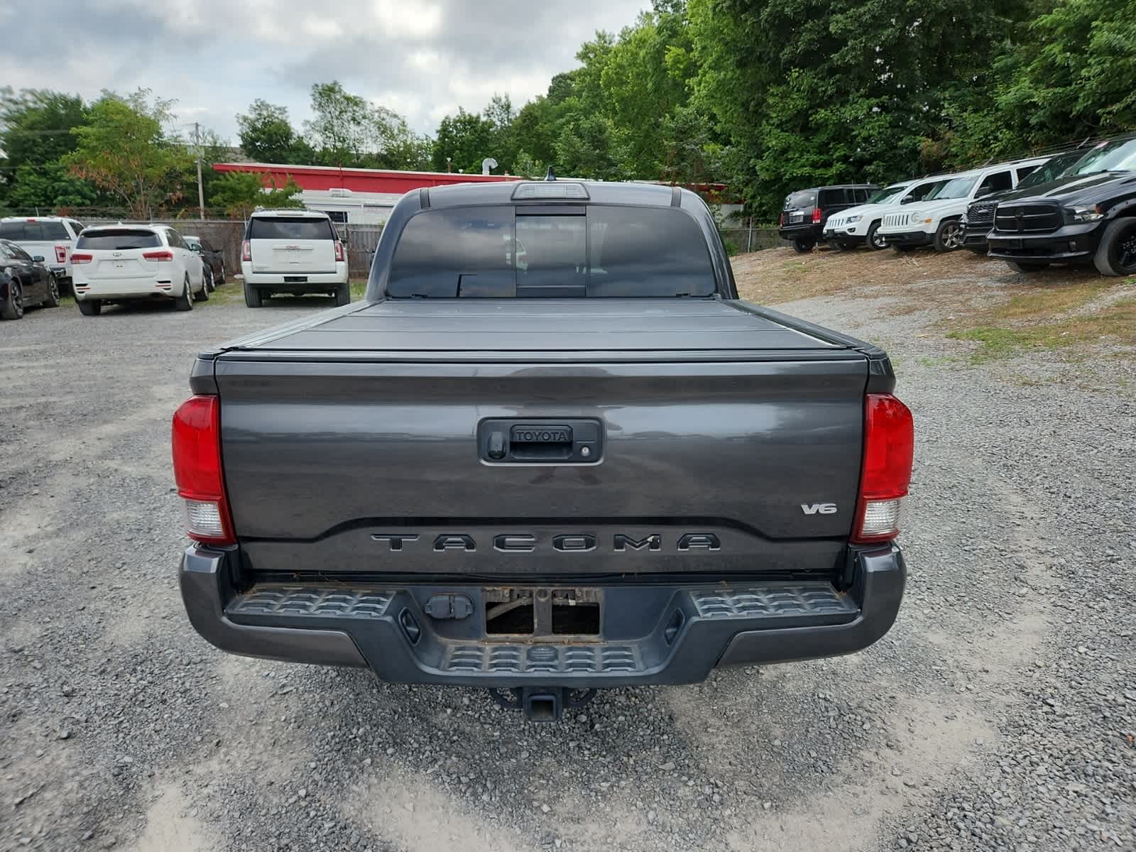 Thumbnail: 2017 Toyota Tacoma - 4