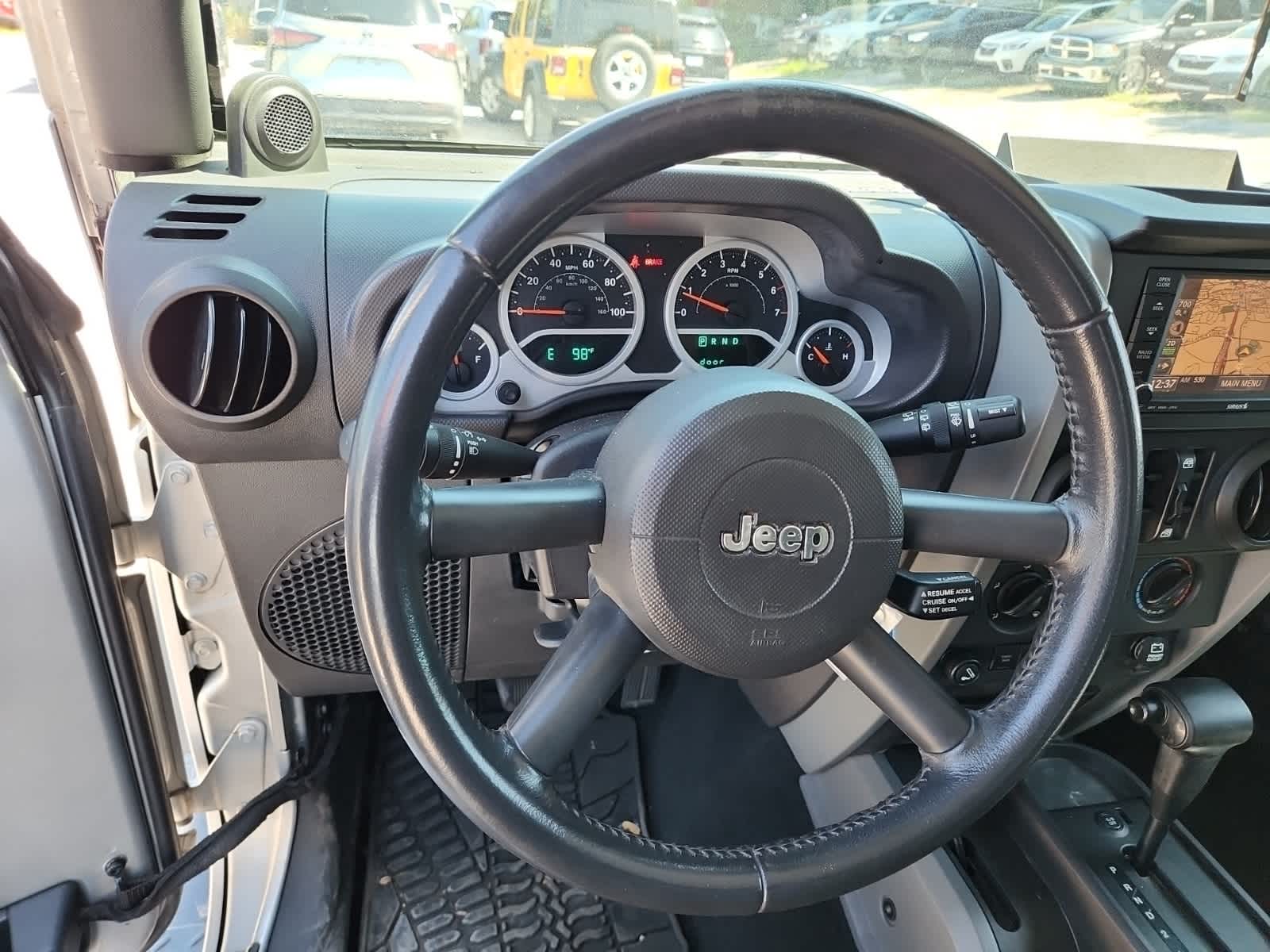 Thumbnail: 2010 Jeep Wrangler - 12