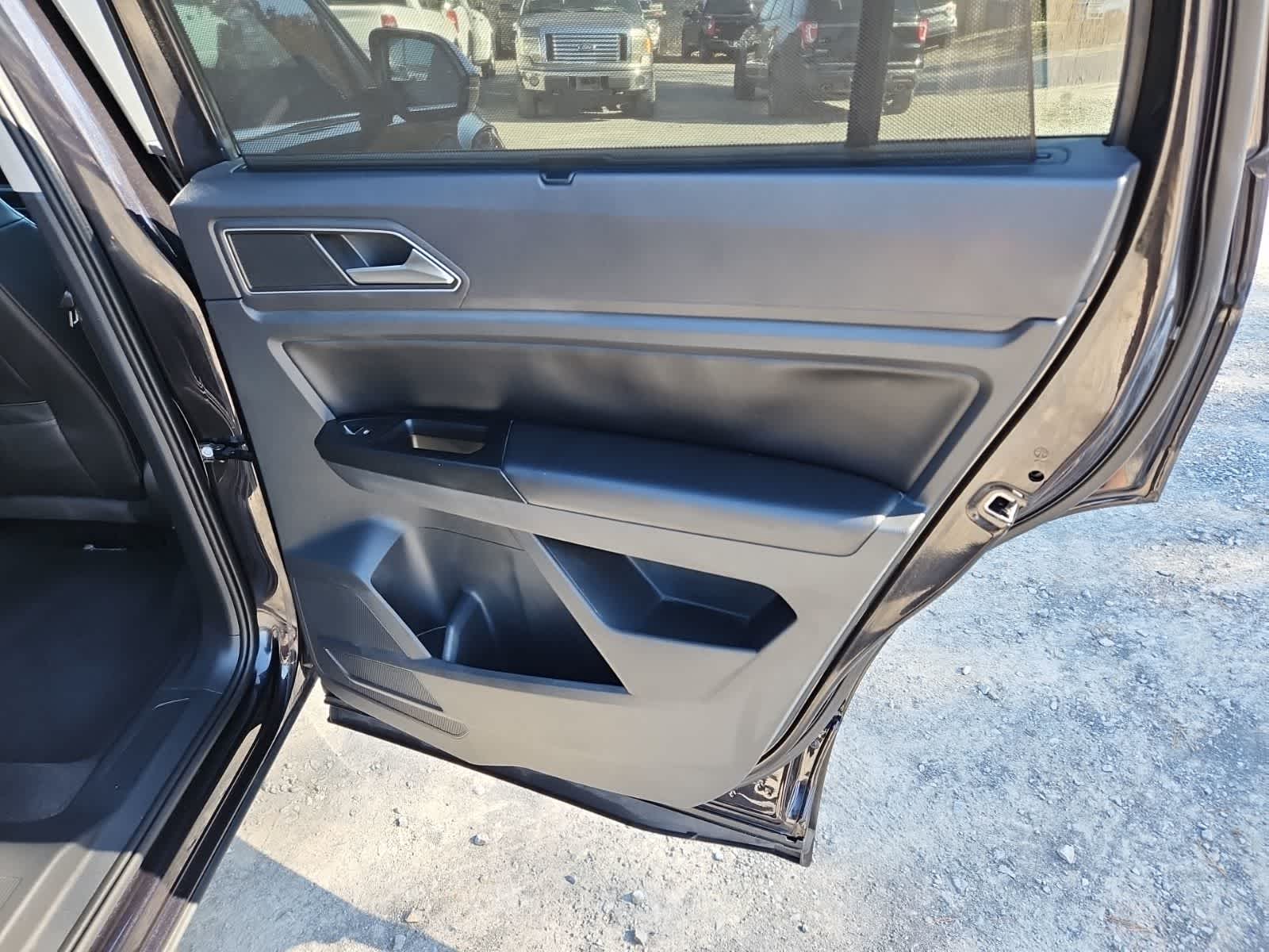 Thumbnail: 2019 Volkswagen Atlas - 24