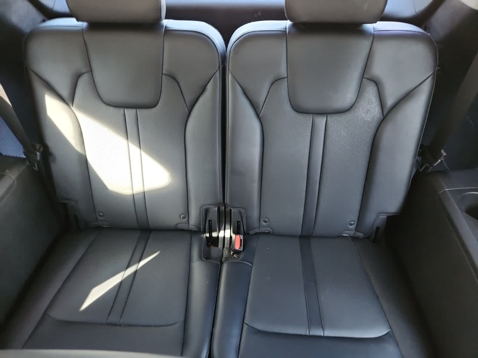 Thumbnail: 2021 Kia Sorento - 23
