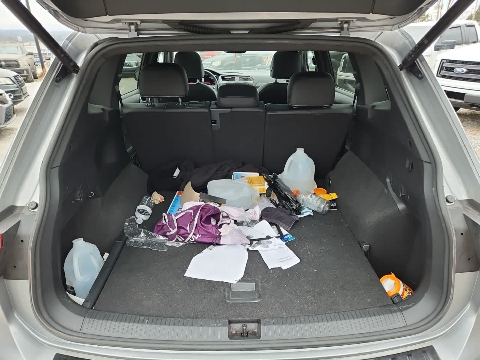 Thumbnail: 2022 Volkswagen Tiguan - 25