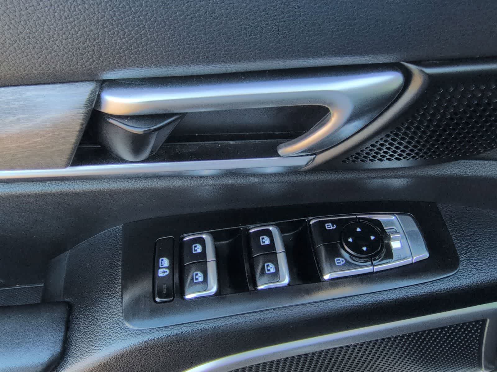 Thumbnail: 2021 Kia Telluride - 15