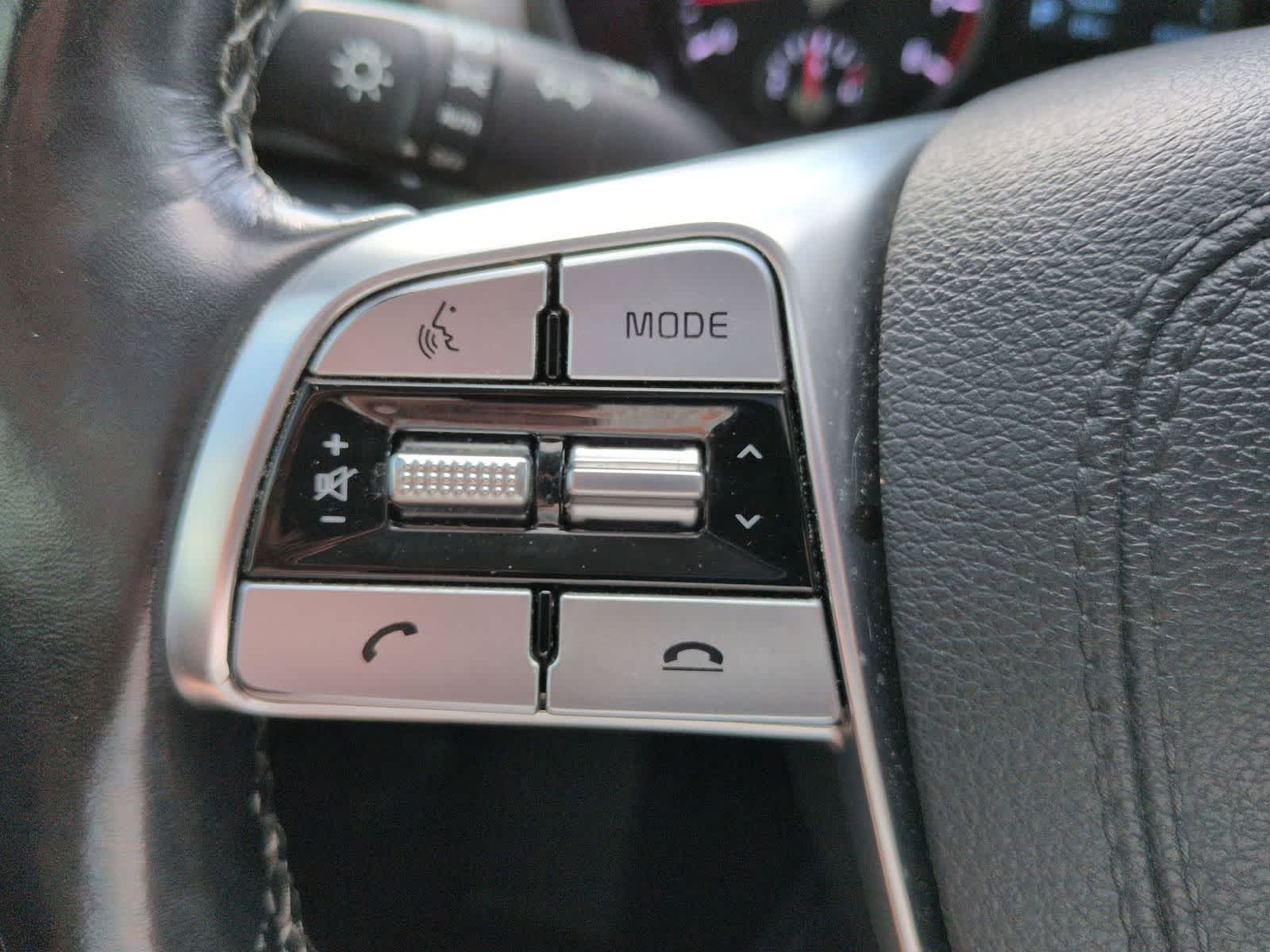 Thumbnail: 2022 Kia Telluride - 24