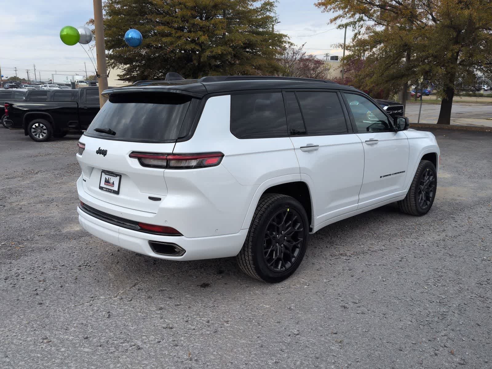 Thumbnail: 2025 Jeep Grand Cherokee L - 8