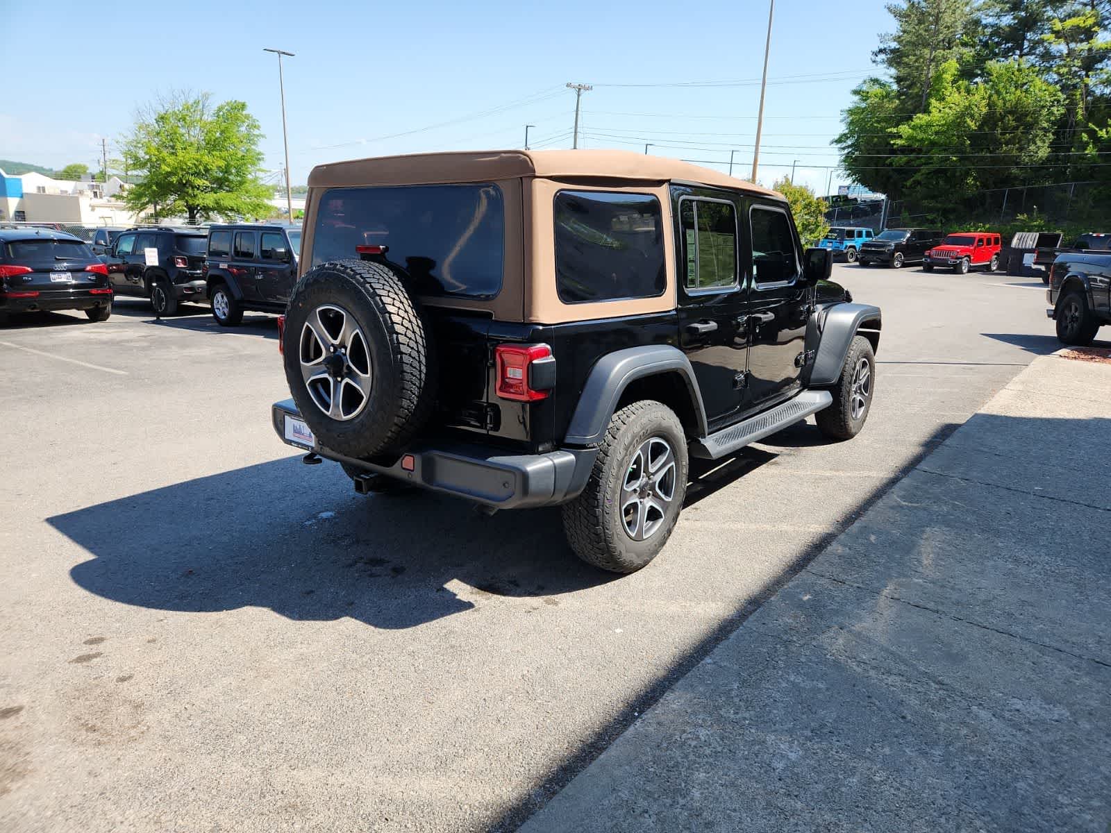 Thumbnail: 2020 Jeep Wrangler - 5