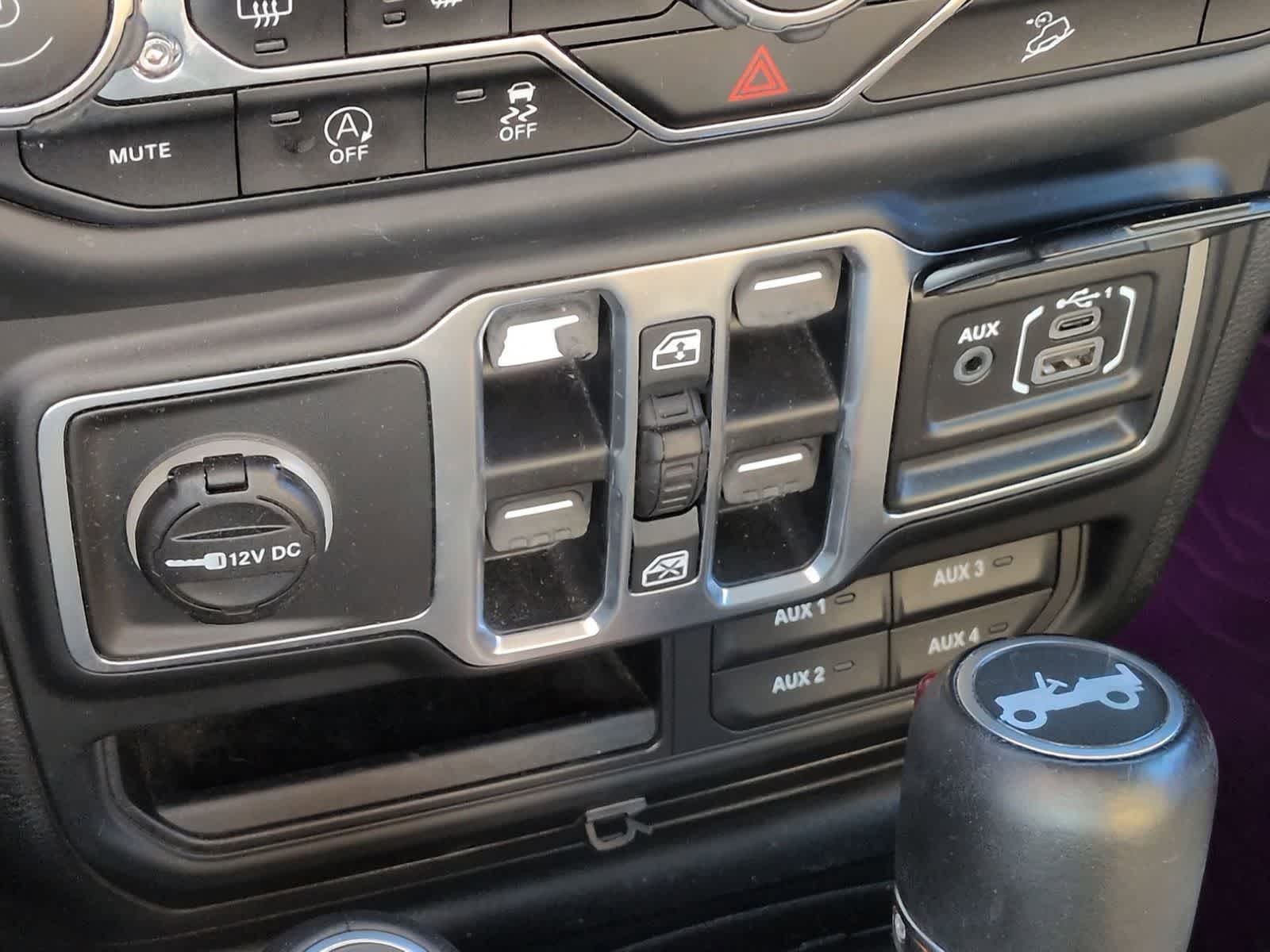 Thumbnail: 2018 Jeep Wrangler - 28