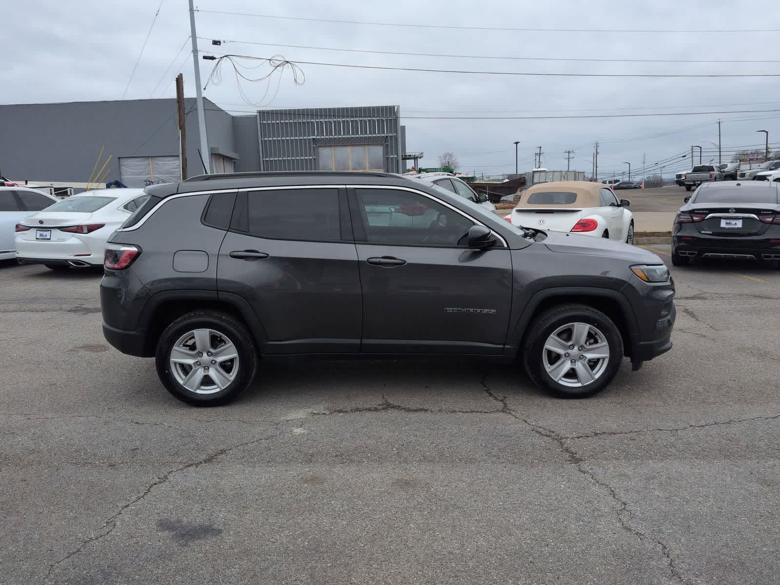 Thumbnail: 2022 Jeep Compass - 9