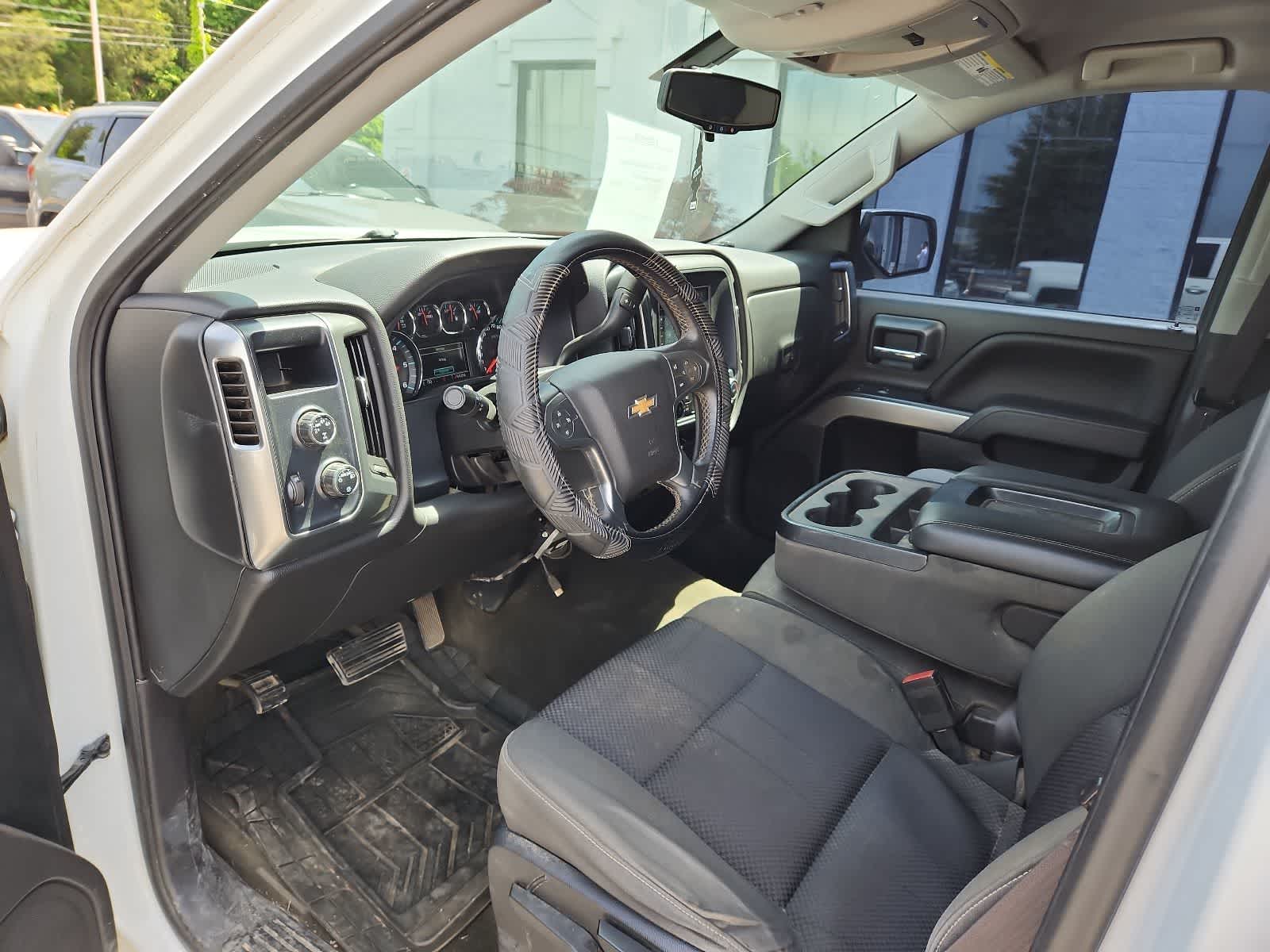 Thumbnail: 2015 Chevrolet Silverado 1500 - 13