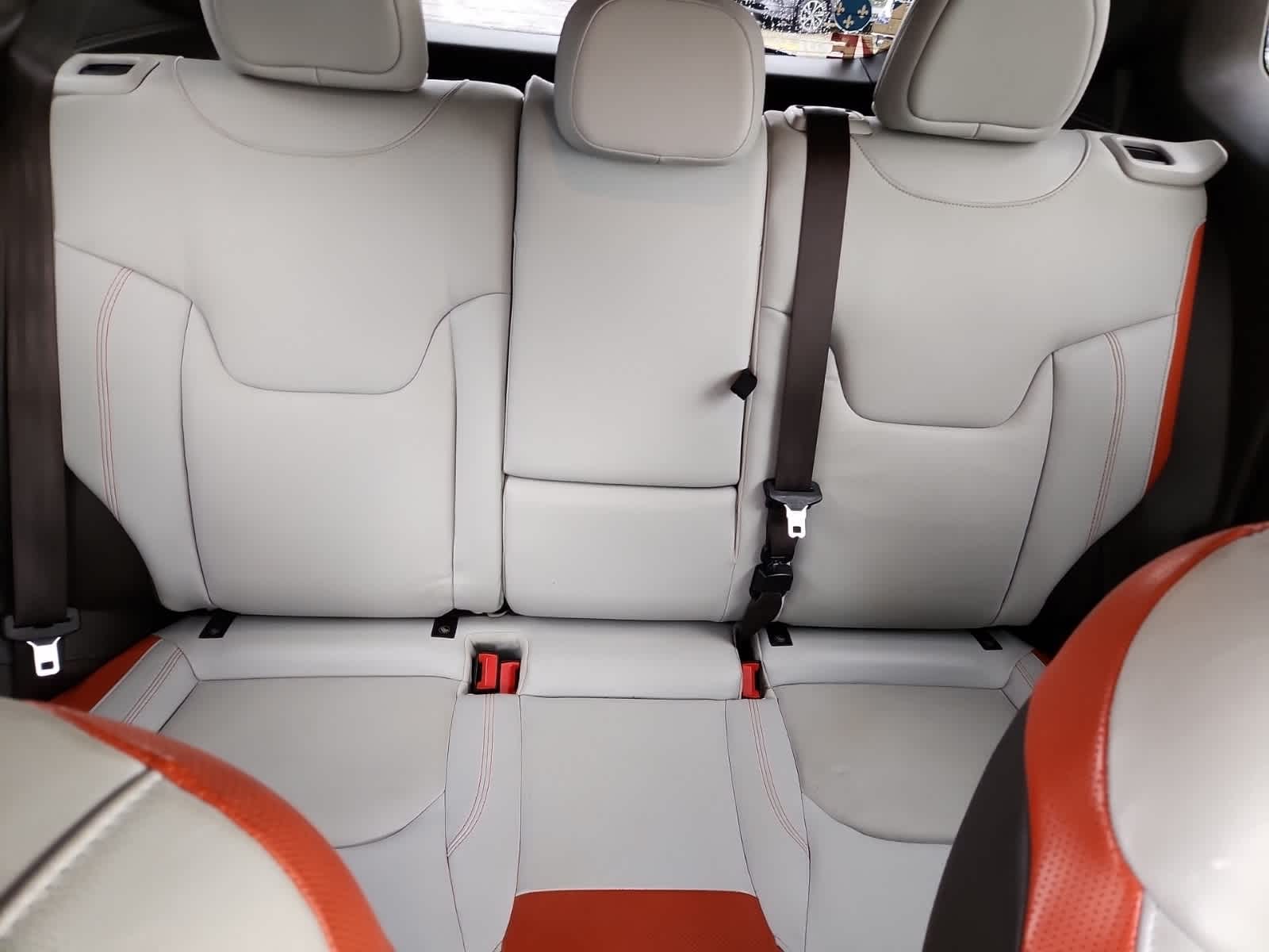 Thumbnail: 2015 Jeep Renegade - 20