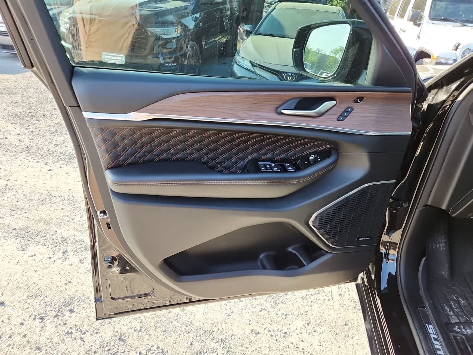 Thumbnail: 2021 Jeep Grand Cherokee L - 16