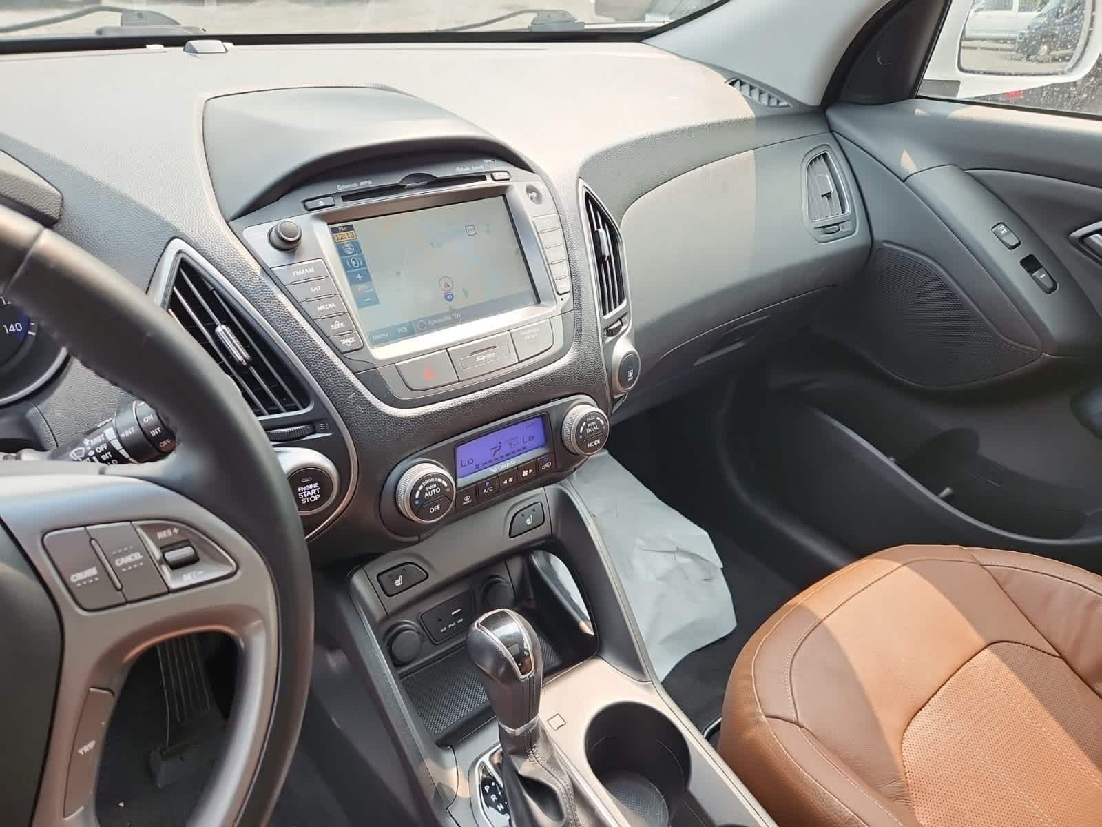 Thumbnail: 2015 Hyundai Tucson - 10