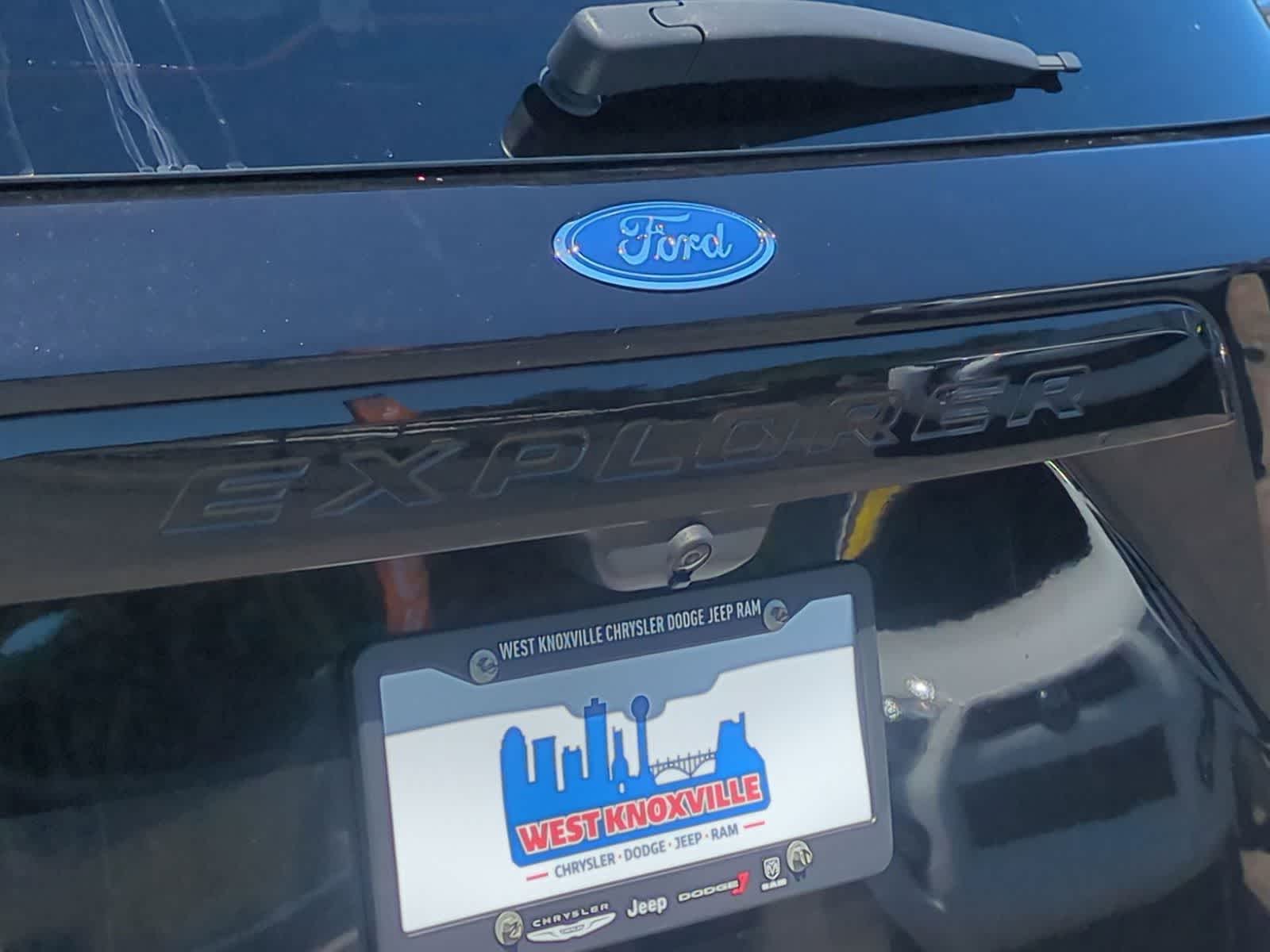 Thumbnail: 2020 Ford Explorer - 13