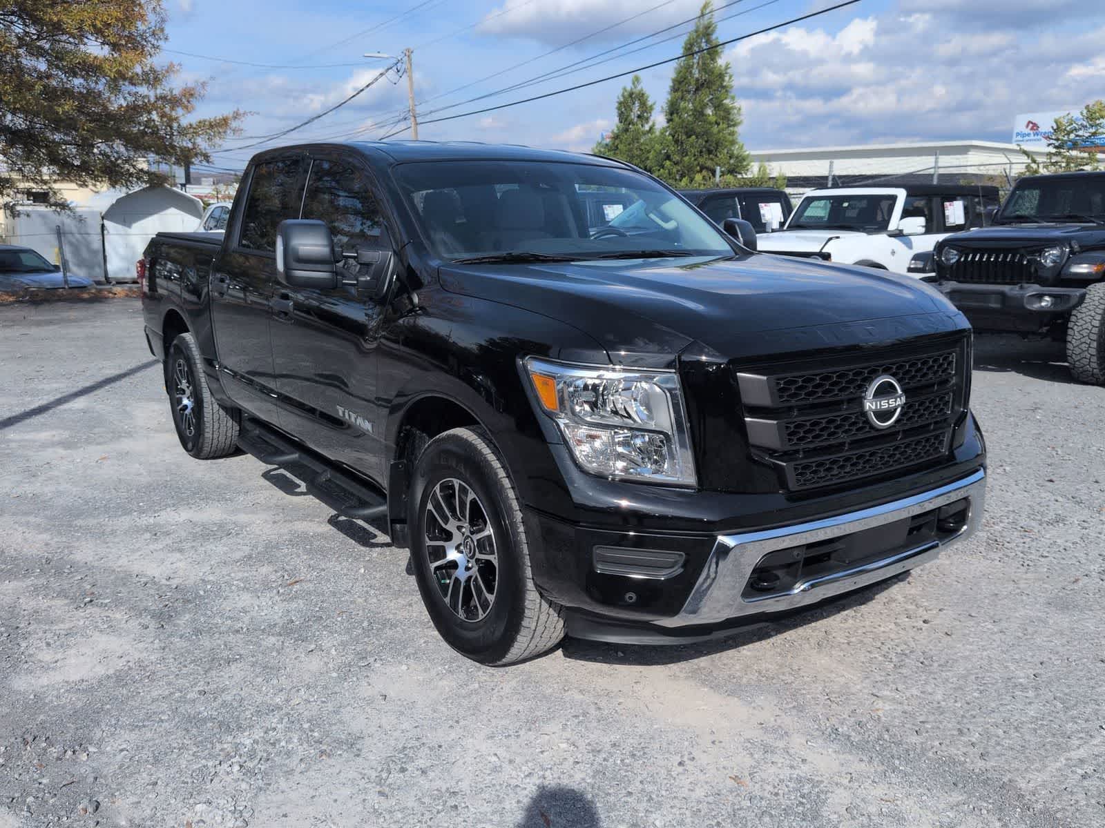 Thumbnail: 2024 Nissan Titan - 2