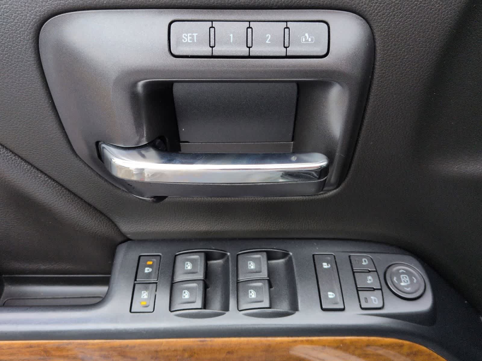 Thumbnail: 2019 Chevrolet Silverado 2500 - 17