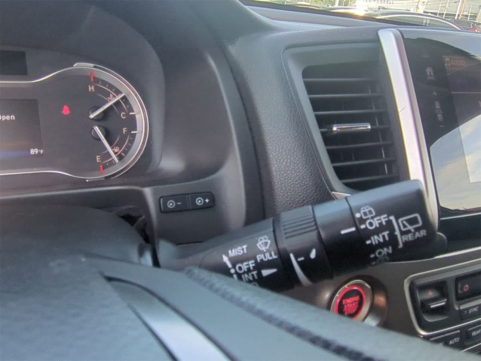 Thumbnail: 2018 Honda Pilot - 25