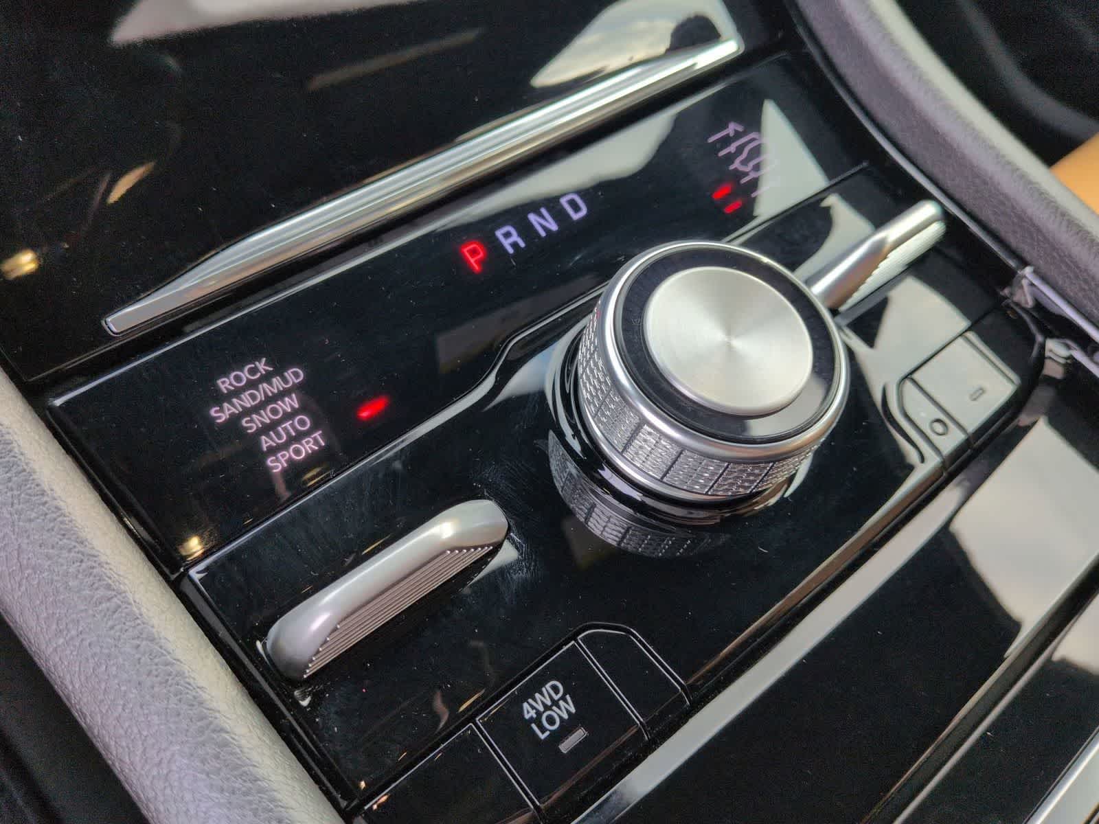 Thumbnail: 2025 Jeep Grand Cherokee - 31