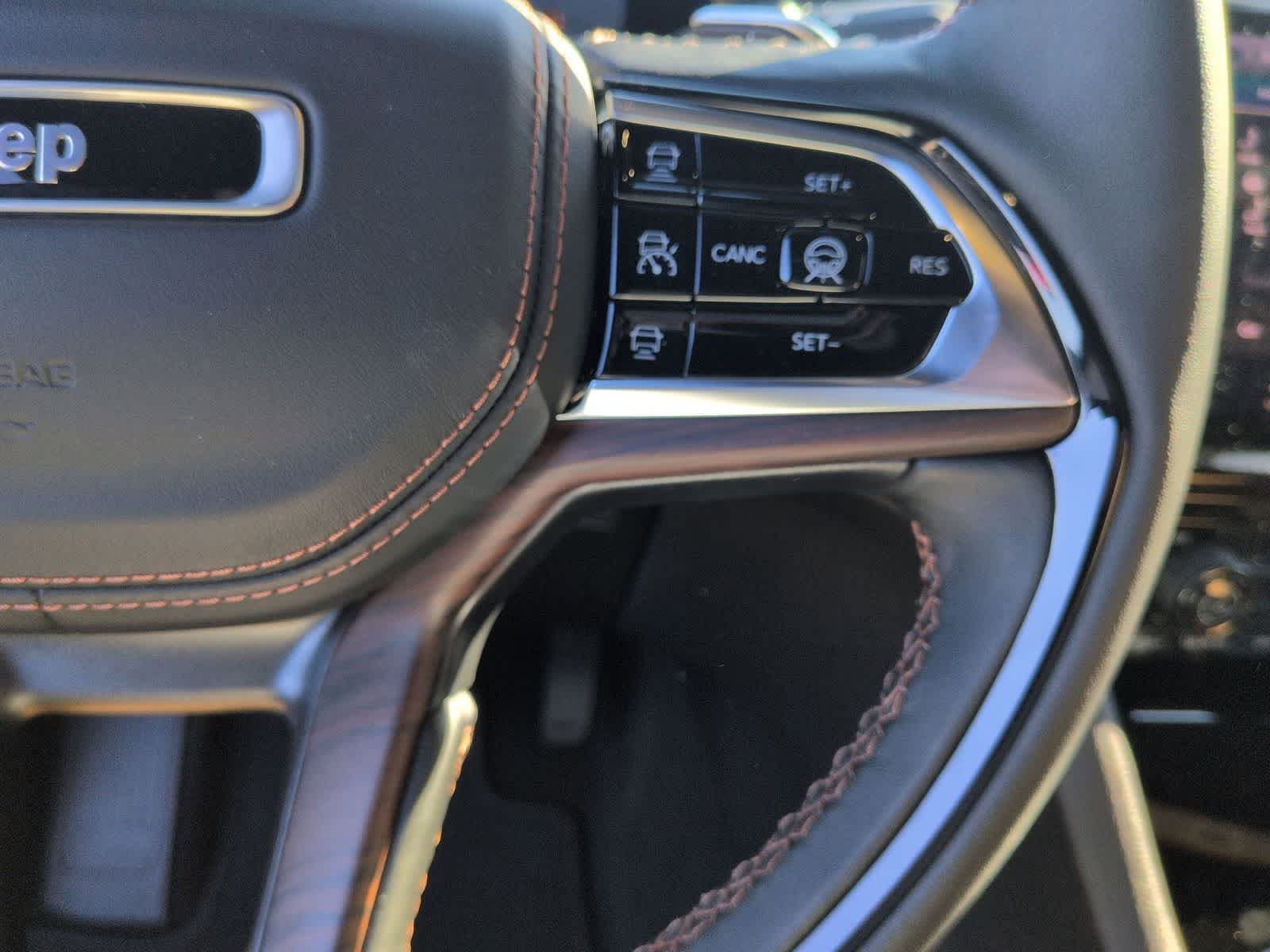 Thumbnail: 2025 Jeep Grand Cherokee - 23