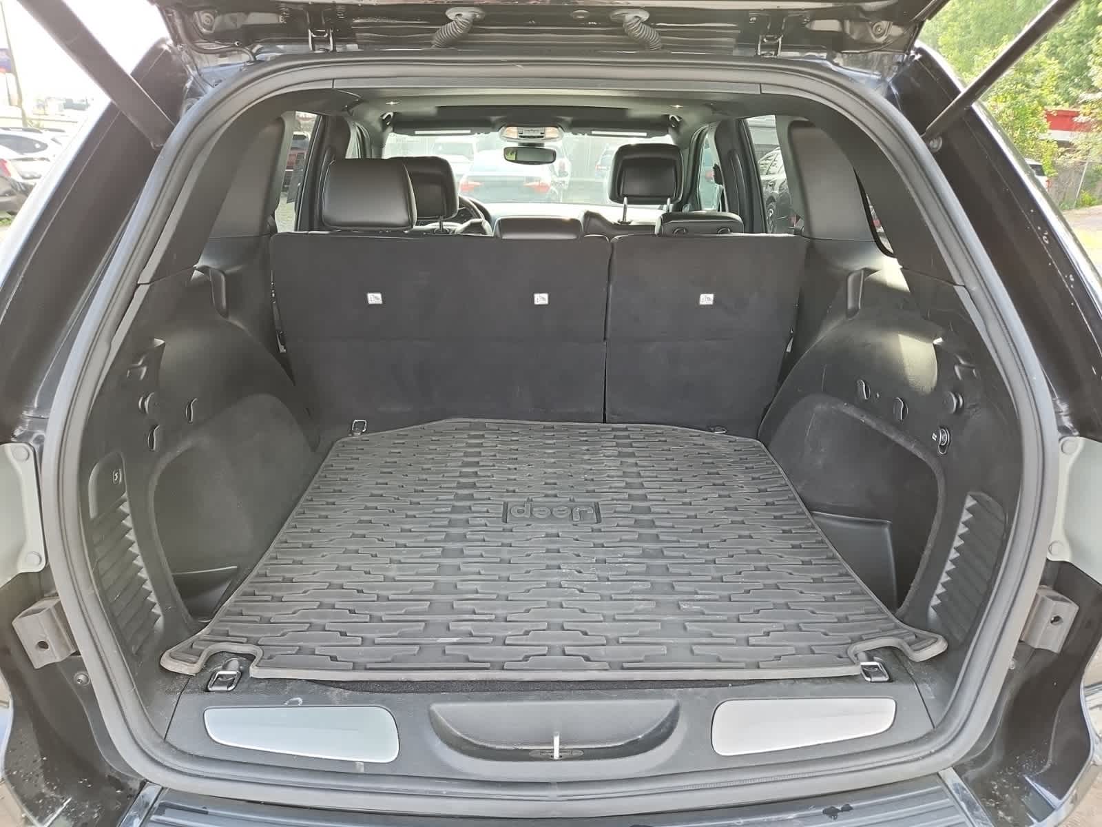 Thumbnail: 2018 Jeep Grand Cherokee - 25