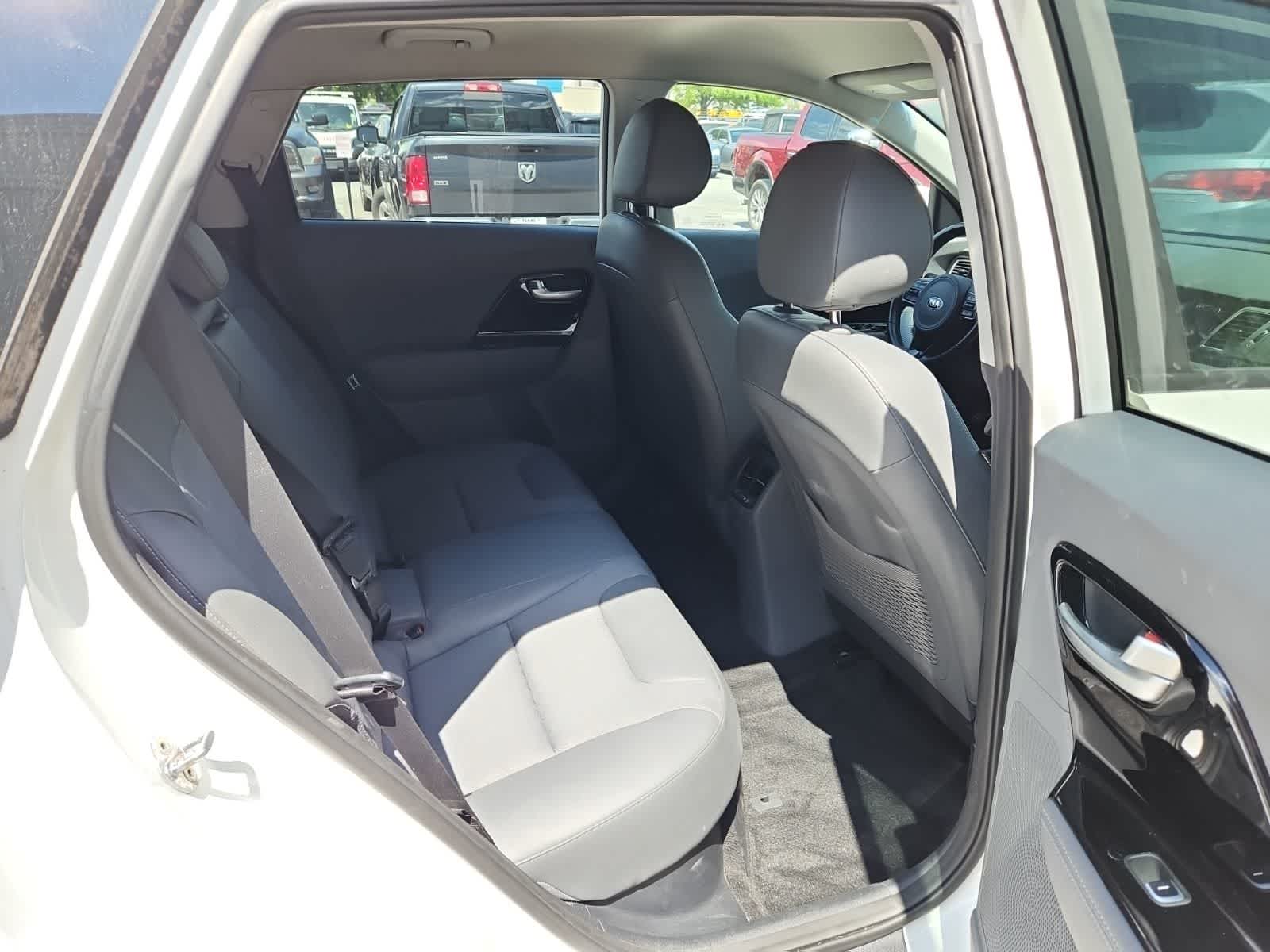 Thumbnail: 2019 Kia Niro - 20