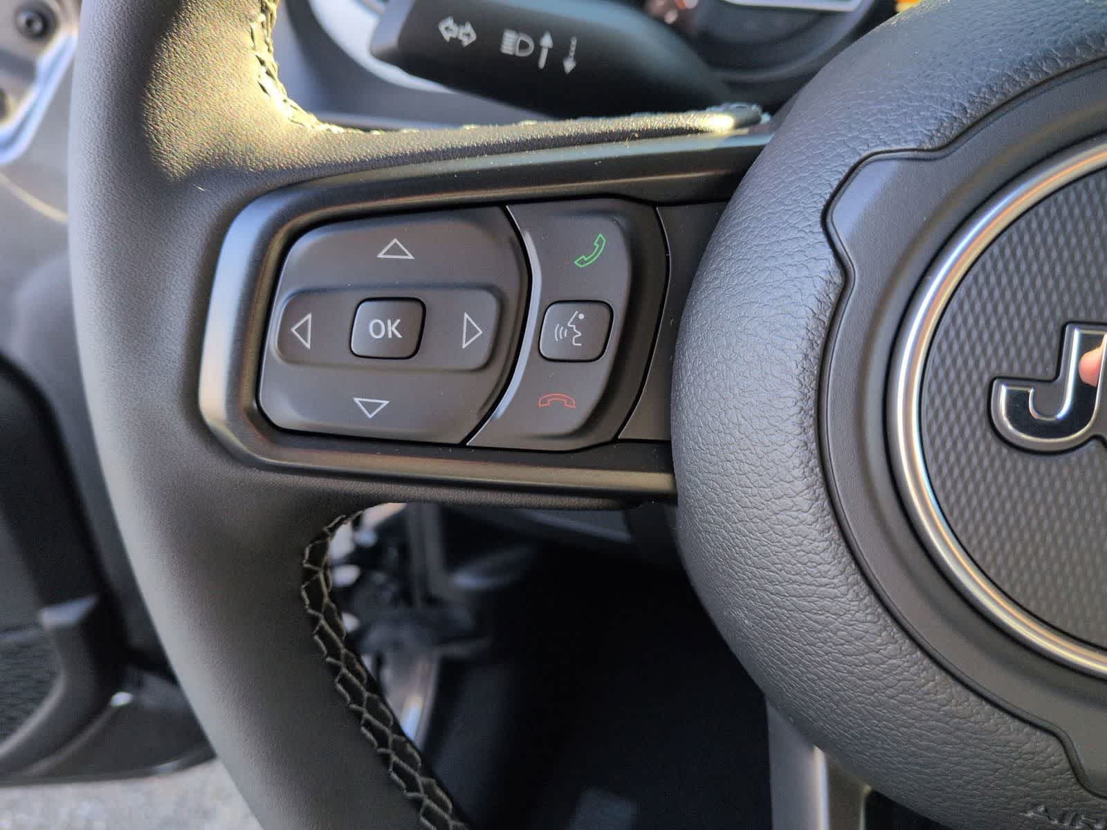 Thumbnail: 2026 Jeep Gladiator - 13