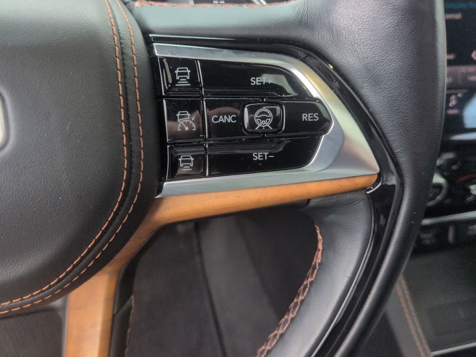 Thumbnail: 2021 Jeep Grand Cherokee L - 24