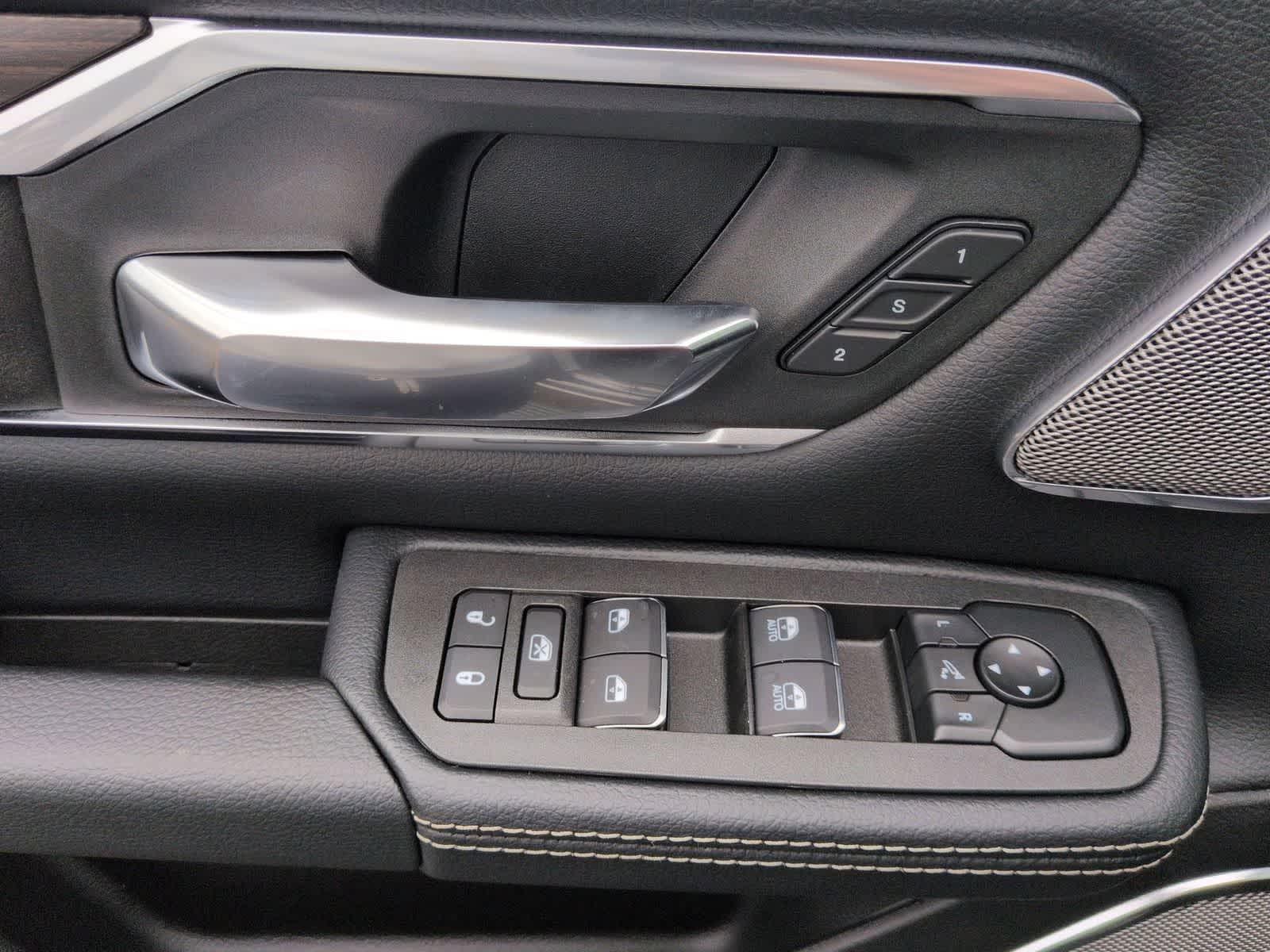 Thumbnail: 2026 RAM 1500 - 17