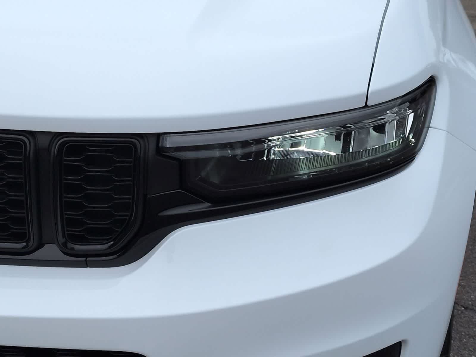 Thumbnail: 2025 Jeep Grand Cherokee L - 11