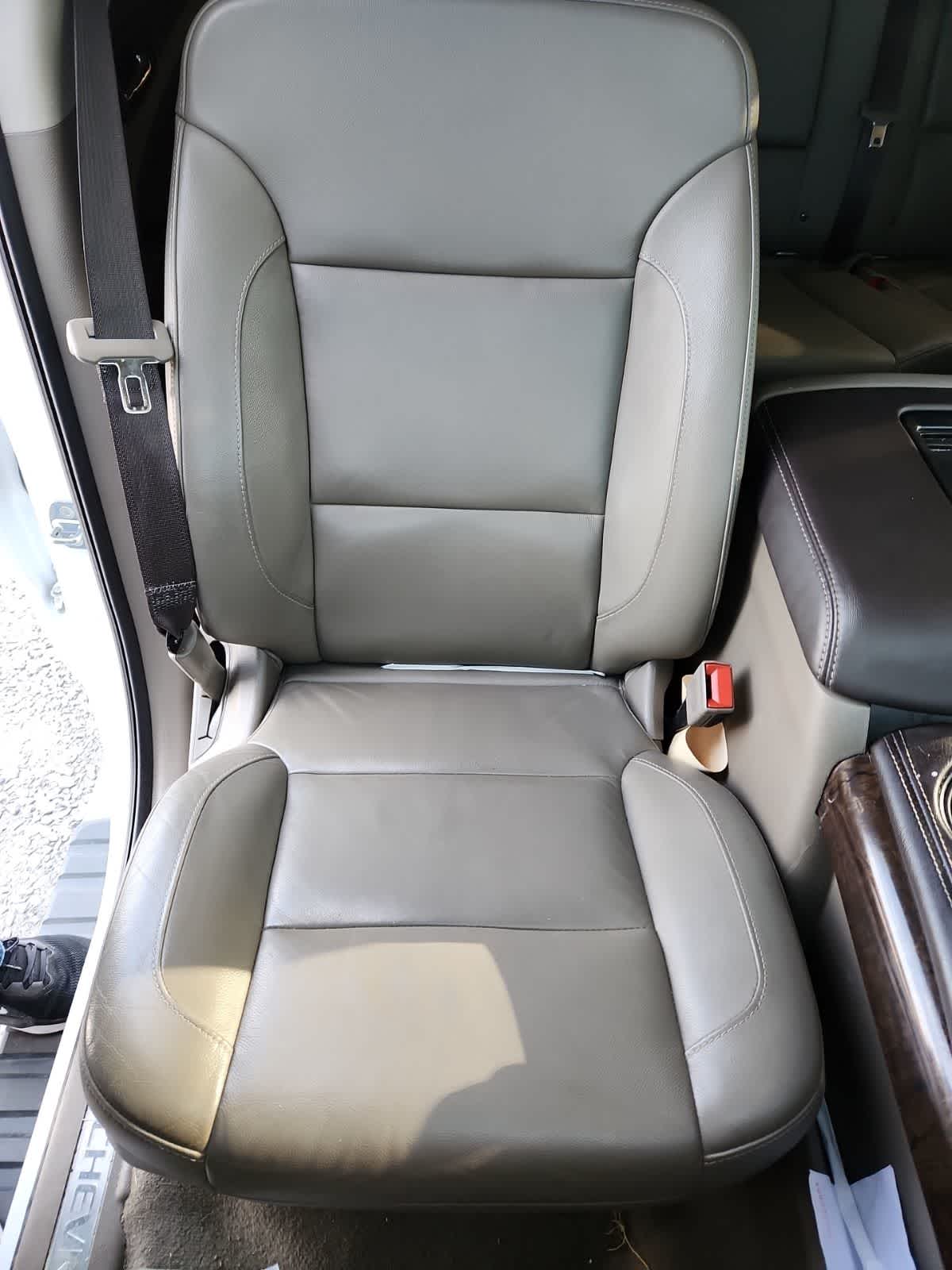 Thumbnail: 2019 Chevrolet Tahoe - 17