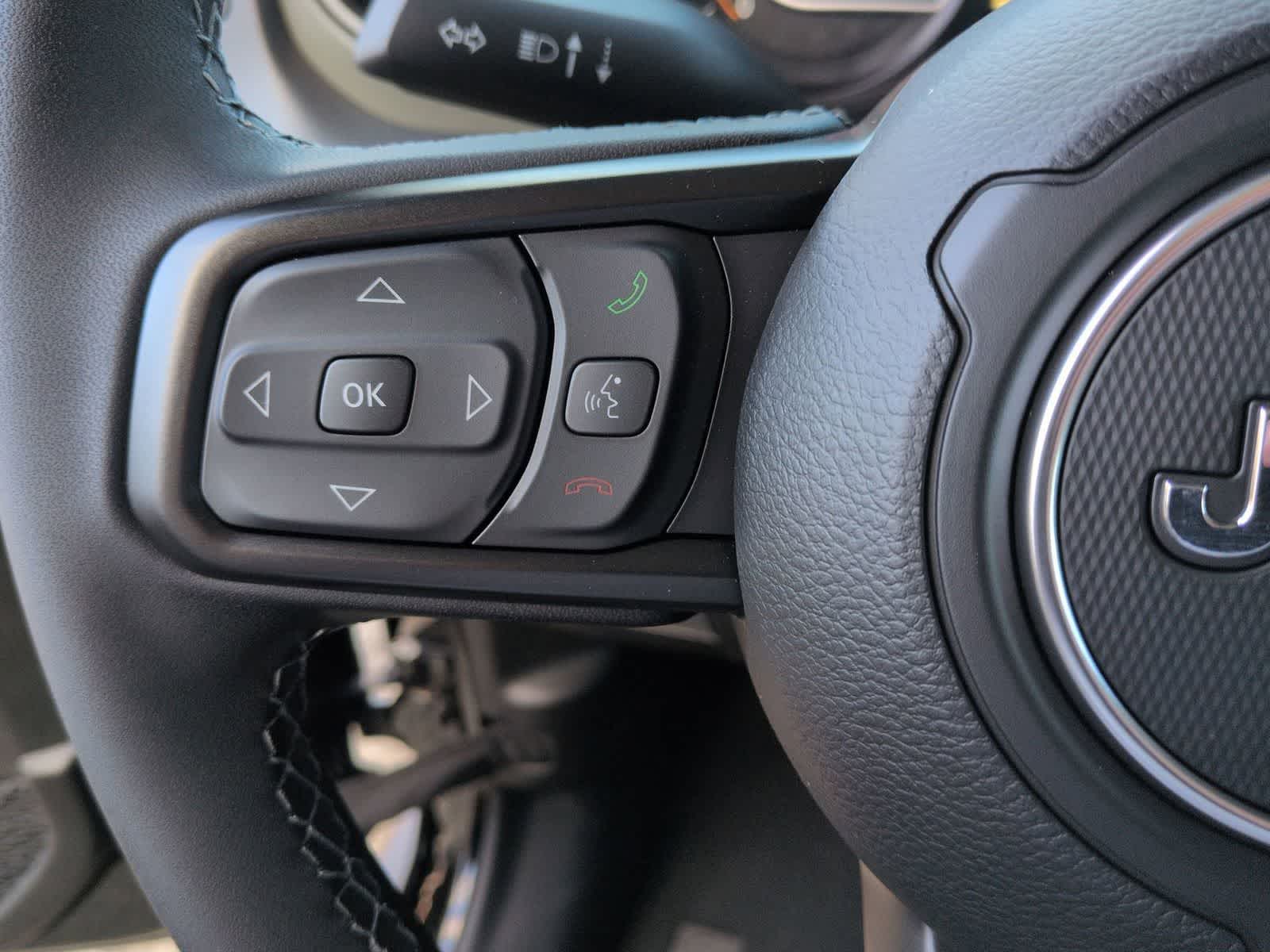 Thumbnail: 2026 Jeep Gladiator - 22