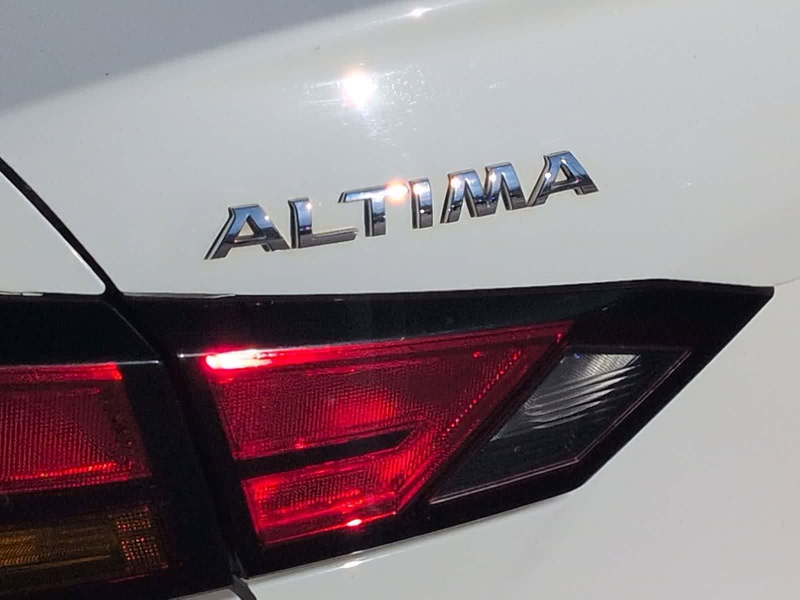 Thumbnail: 2020 Nissan Altima - 13