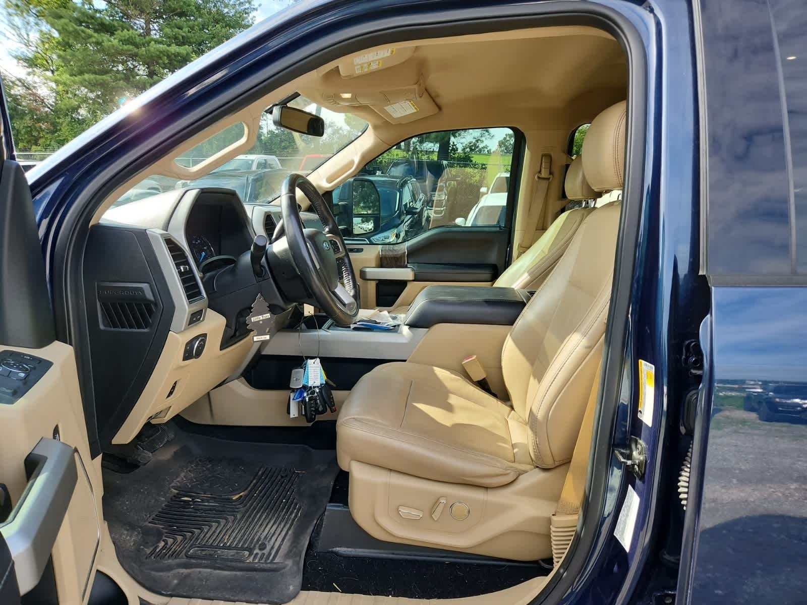 Thumbnail: 2019 Ford Econoline - 15