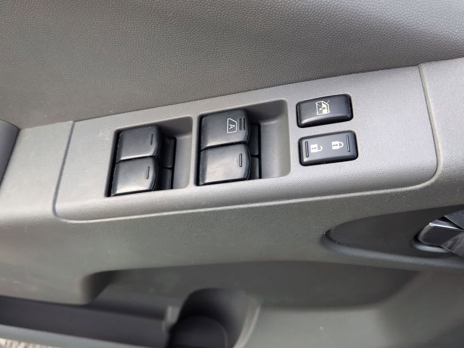 Thumbnail: 2019 Nissan Frontier - 16