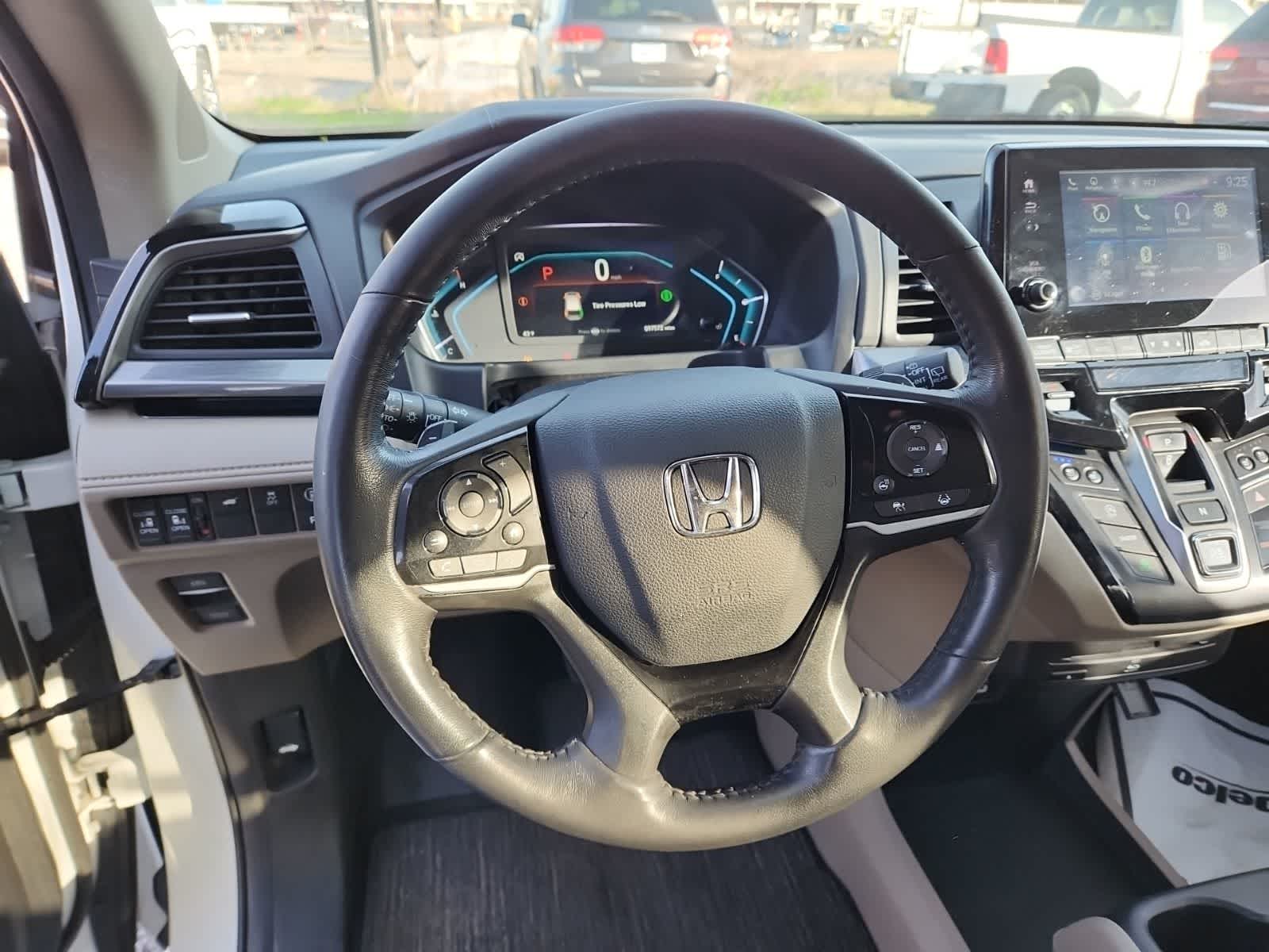 Thumbnail: 2023 Honda Odyssey - 12