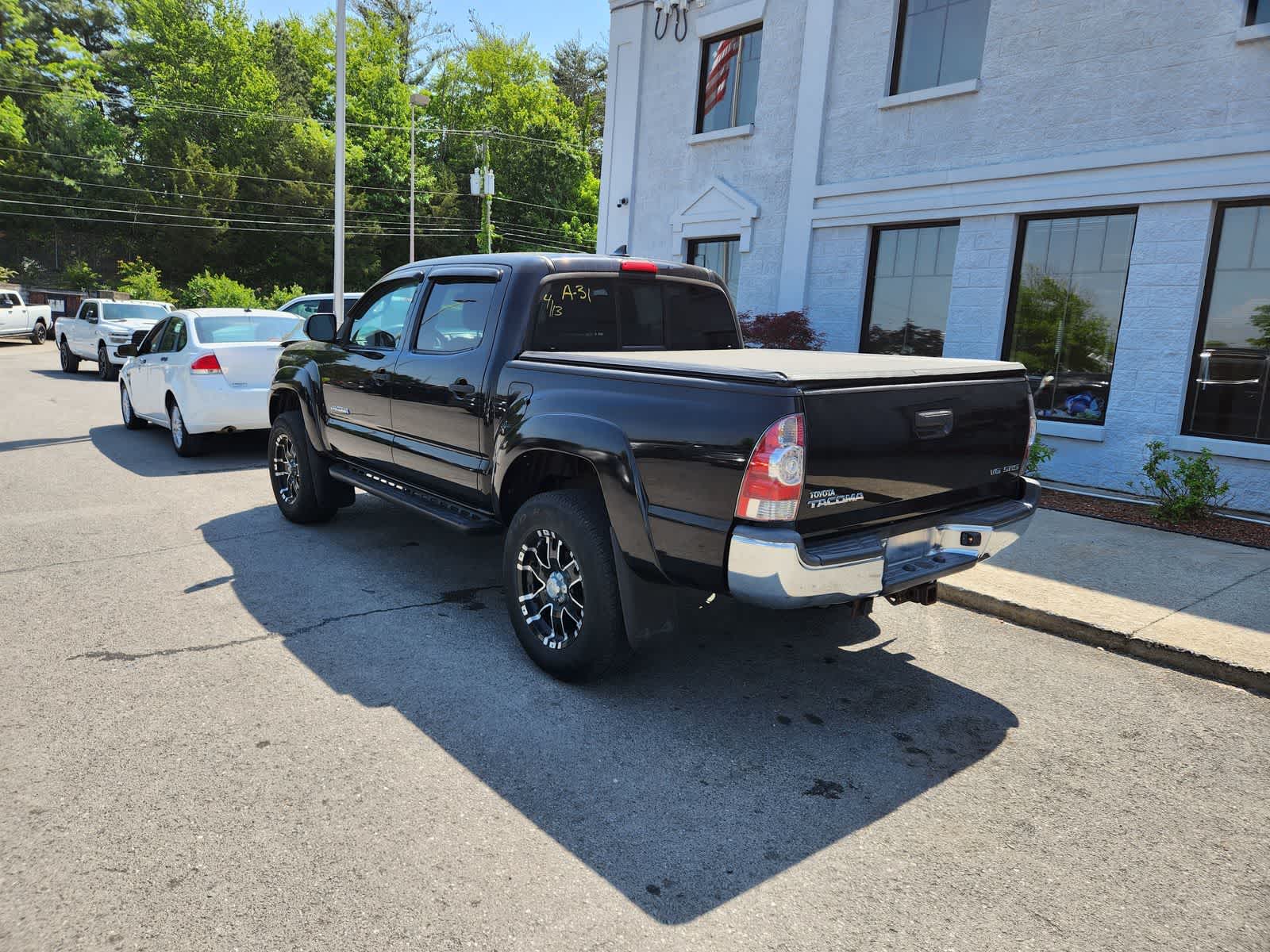 Thumbnail: 2015 Toyota Tacoma - 3