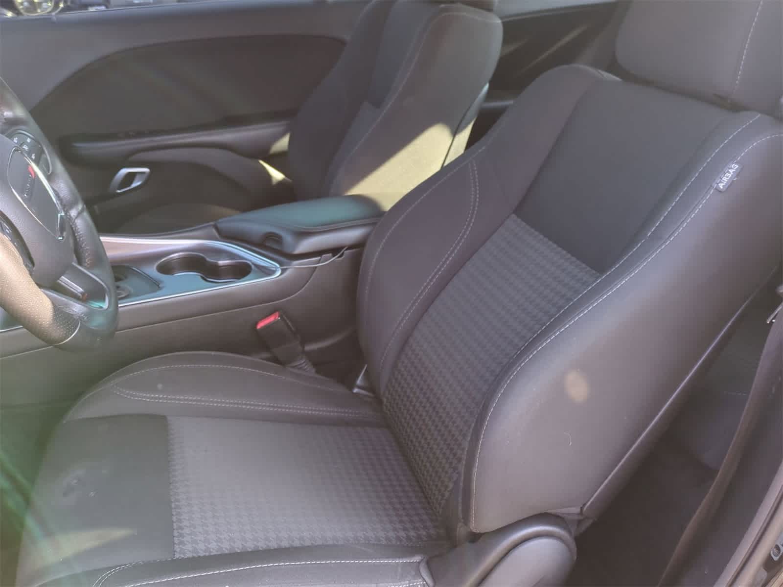 Thumbnail: 2016 Dodge Challenger - 16