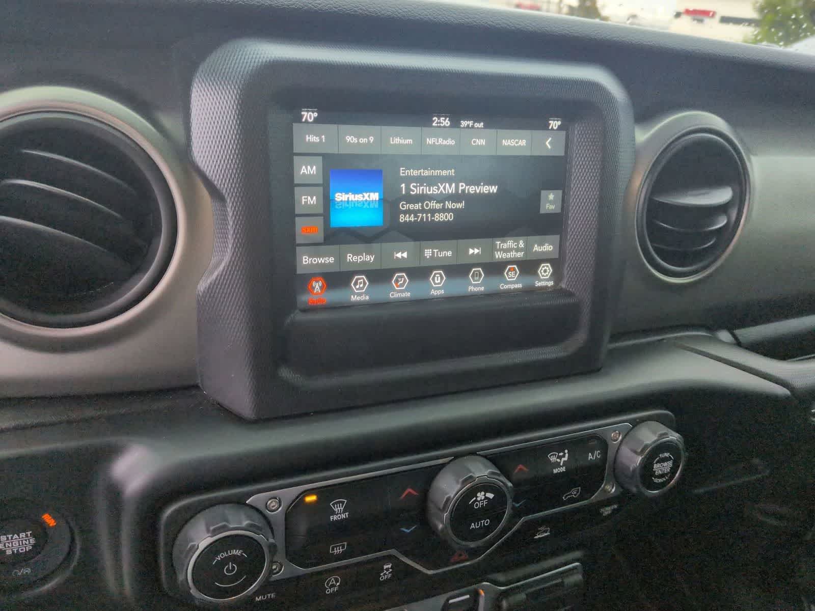 Thumbnail: 2020 Jeep Gladiator - 26